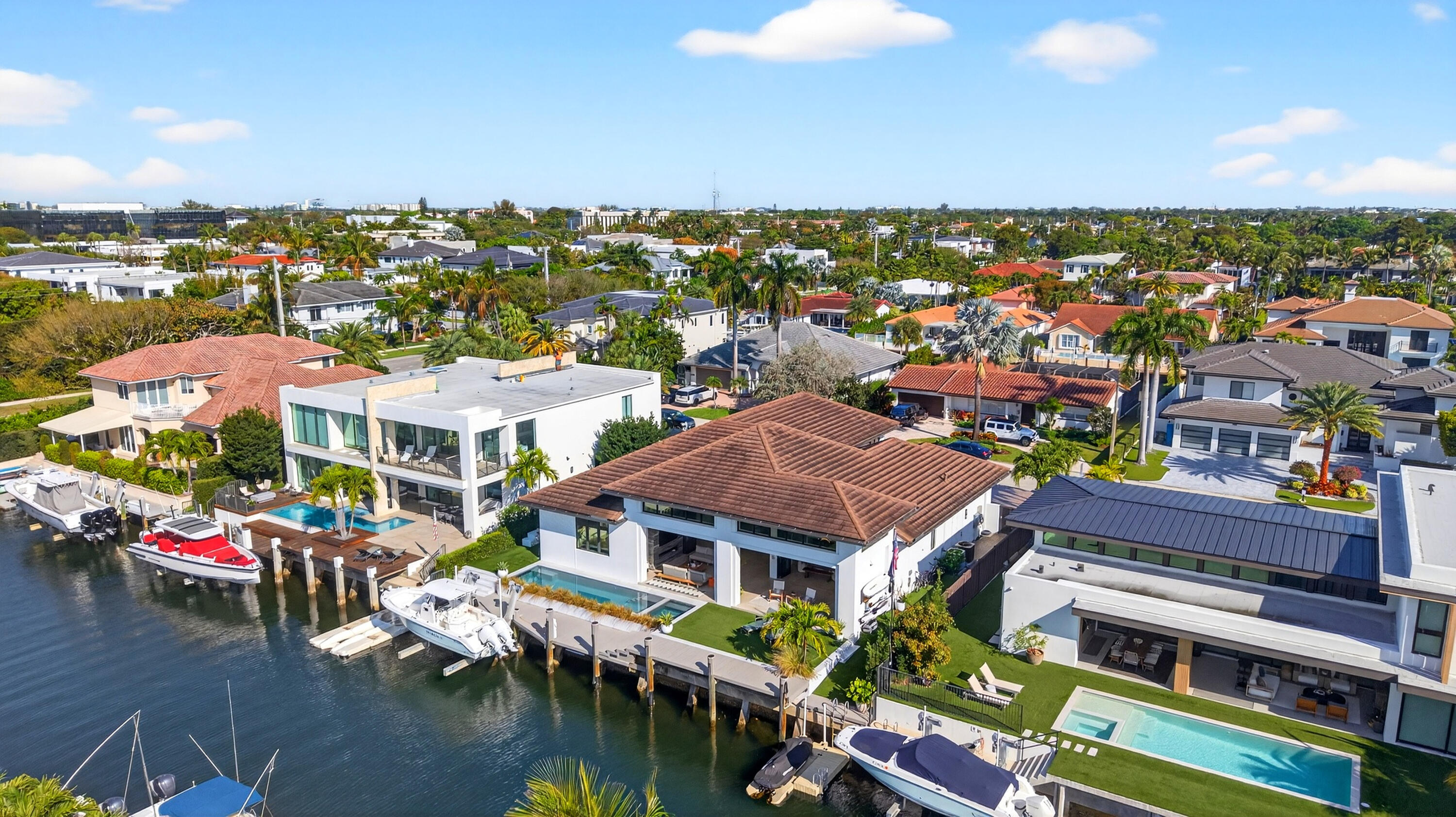 520 Golden Harbour Drive