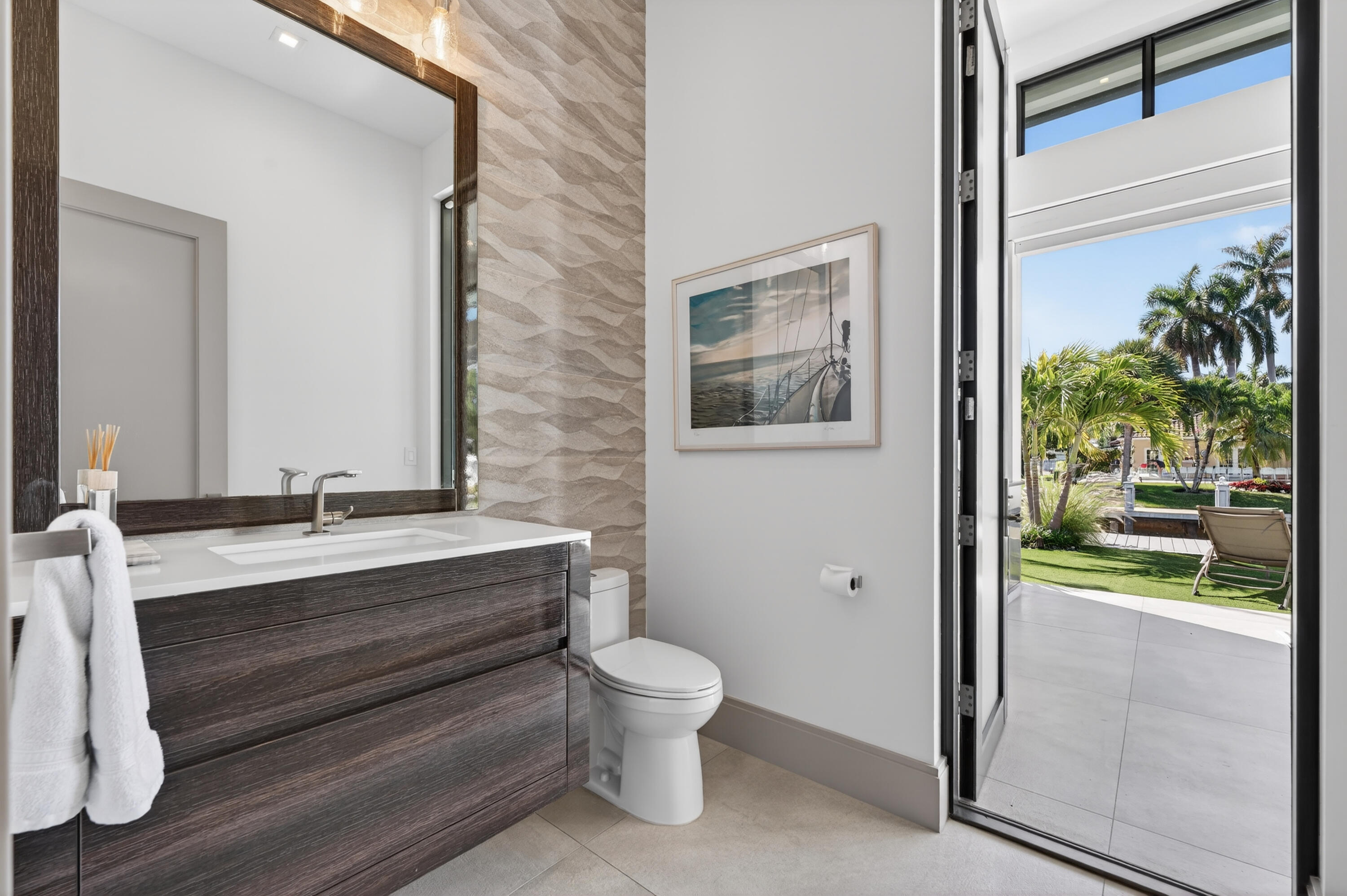 520 Golden Harbour Drive