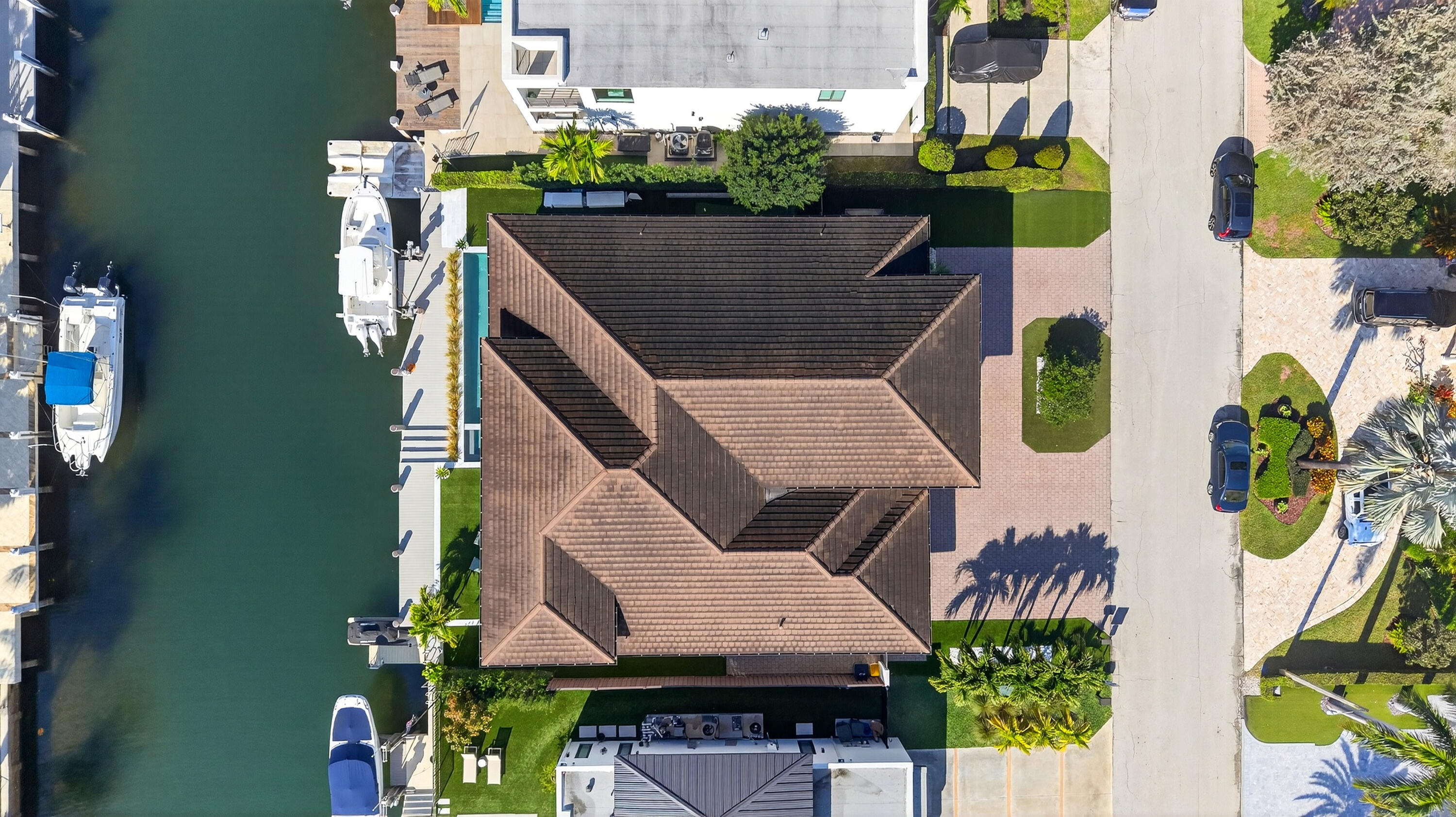 520 Golden Harbour Drive