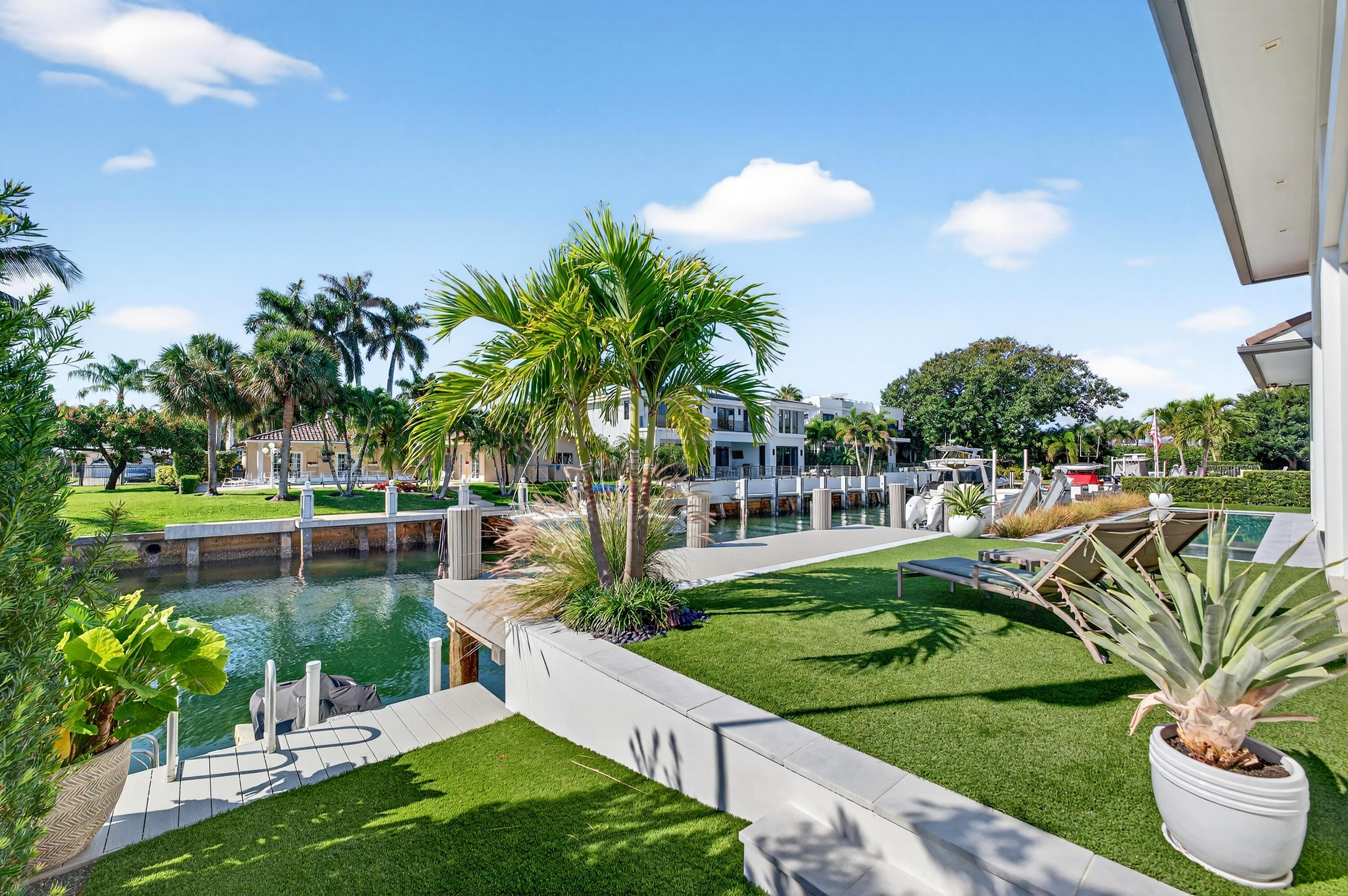 520 Golden Harbour Drive