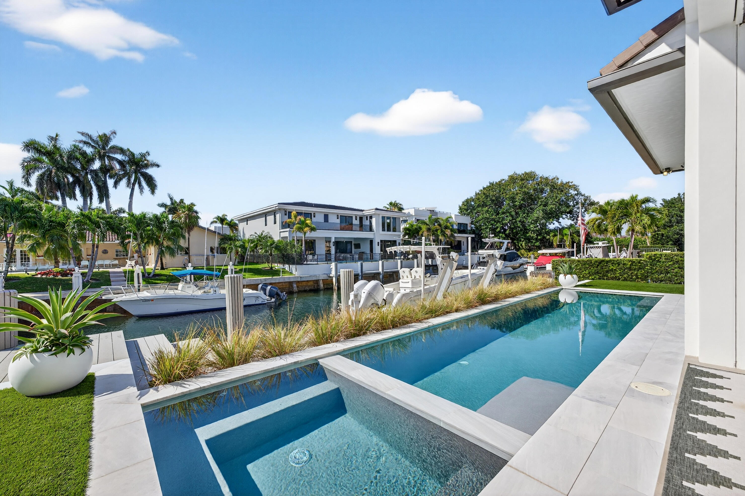 520 Golden Harbour Drive