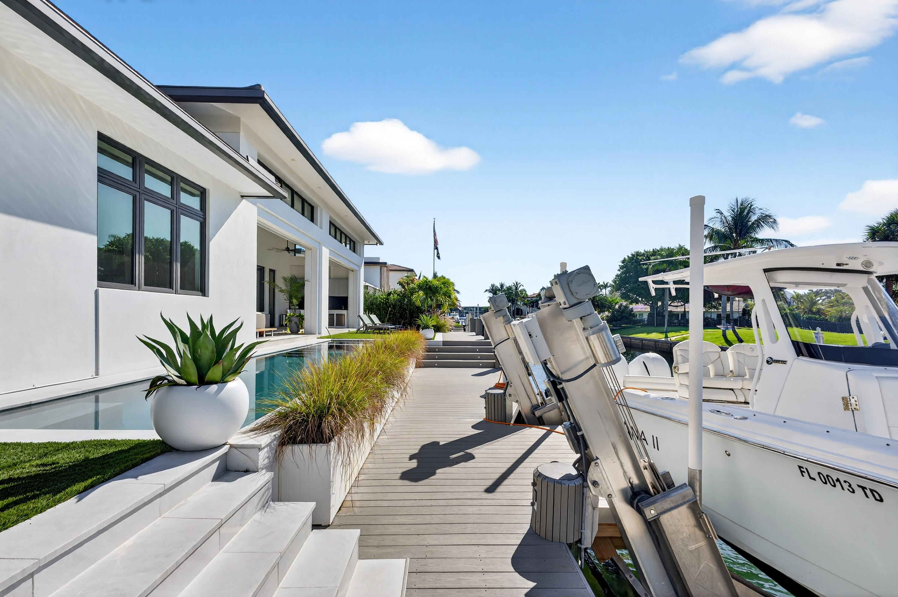 520 Golden Harbour Drive