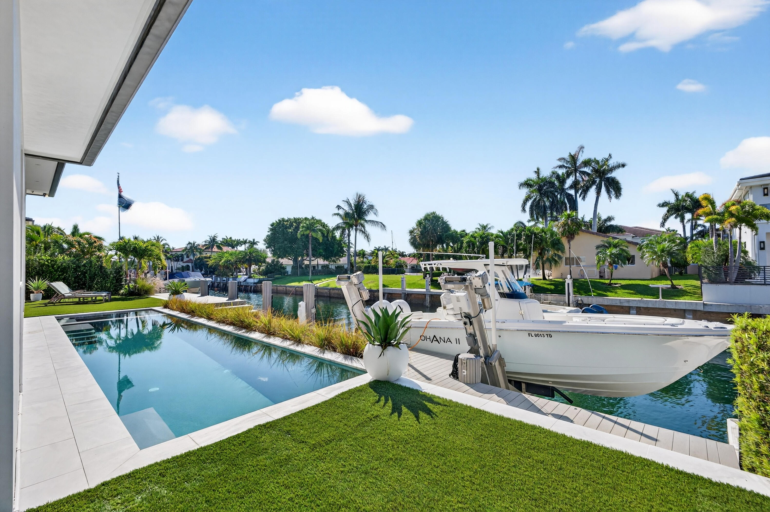 520 Golden Harbour Drive