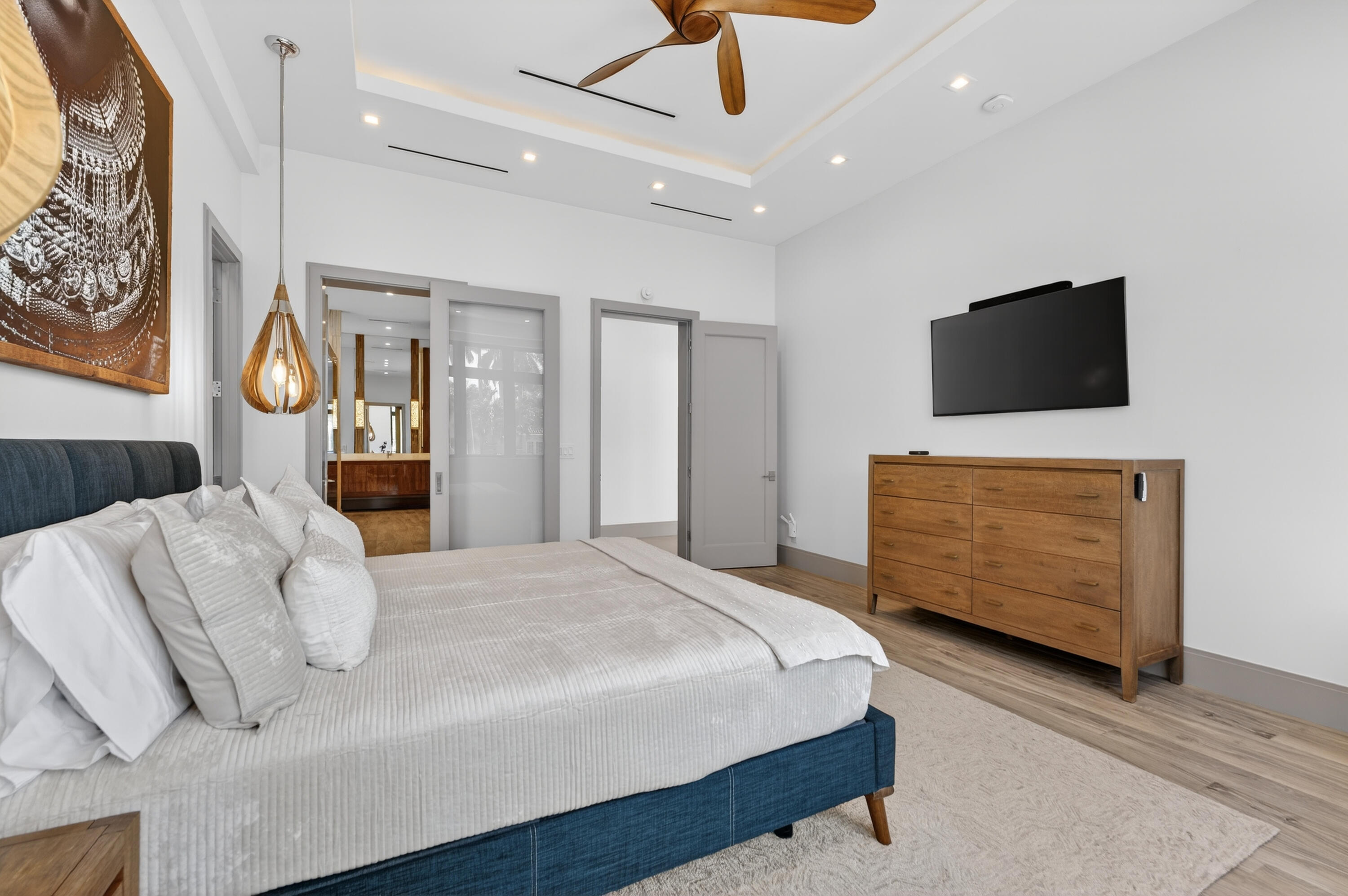 520 Golden Harbour Drive