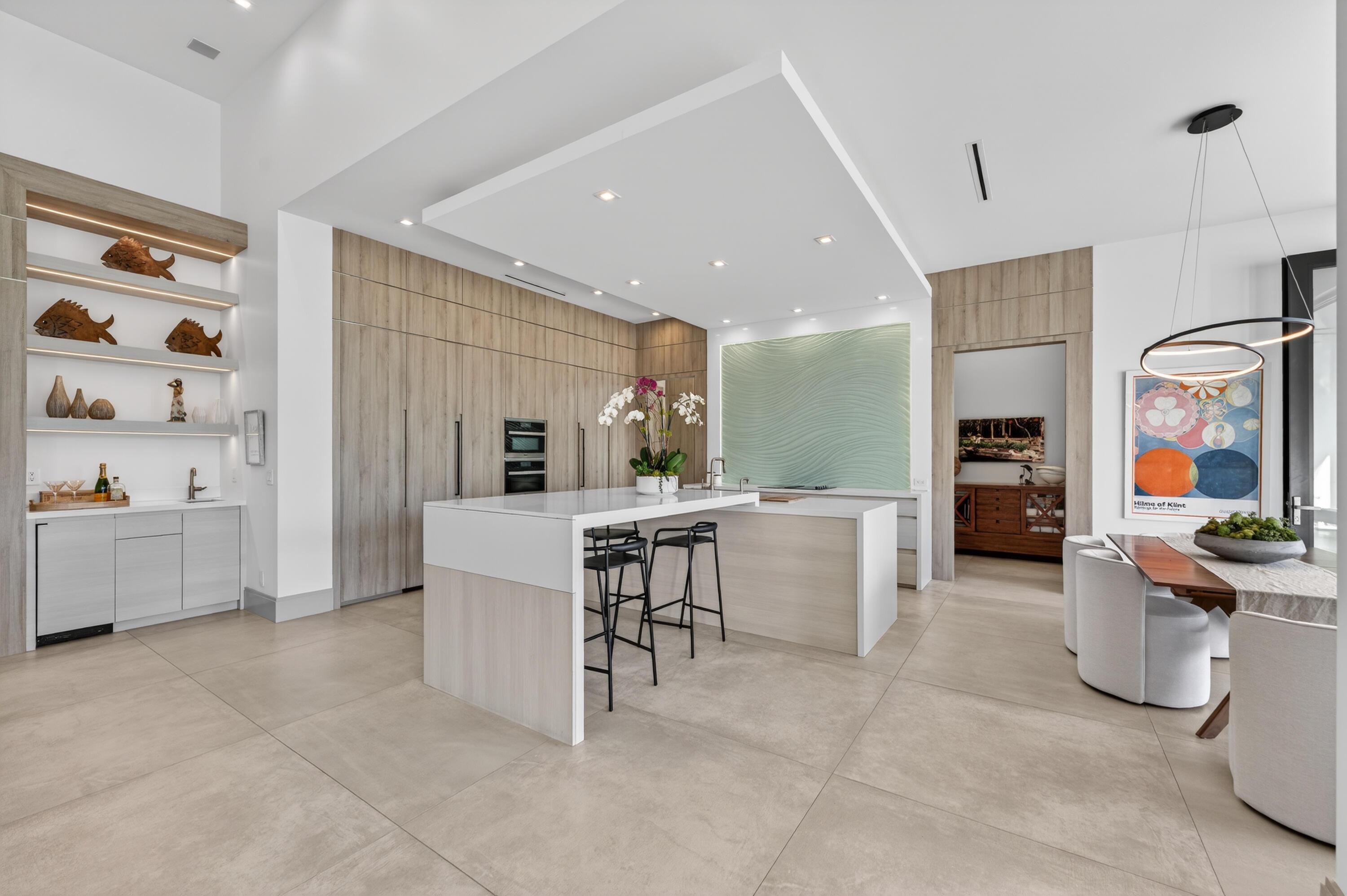 520 Golden Harbour Drive