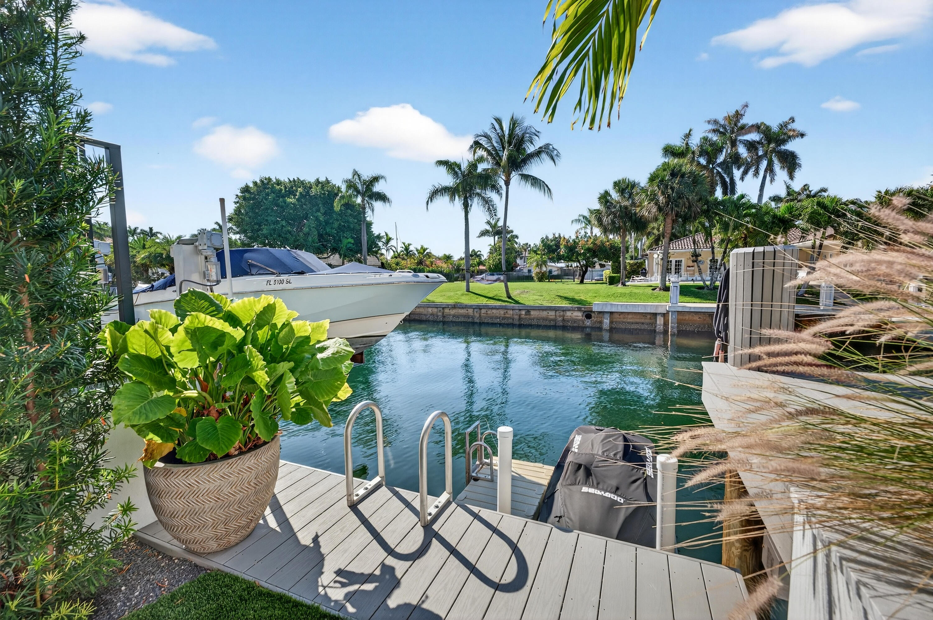 520 Golden Harbour Drive