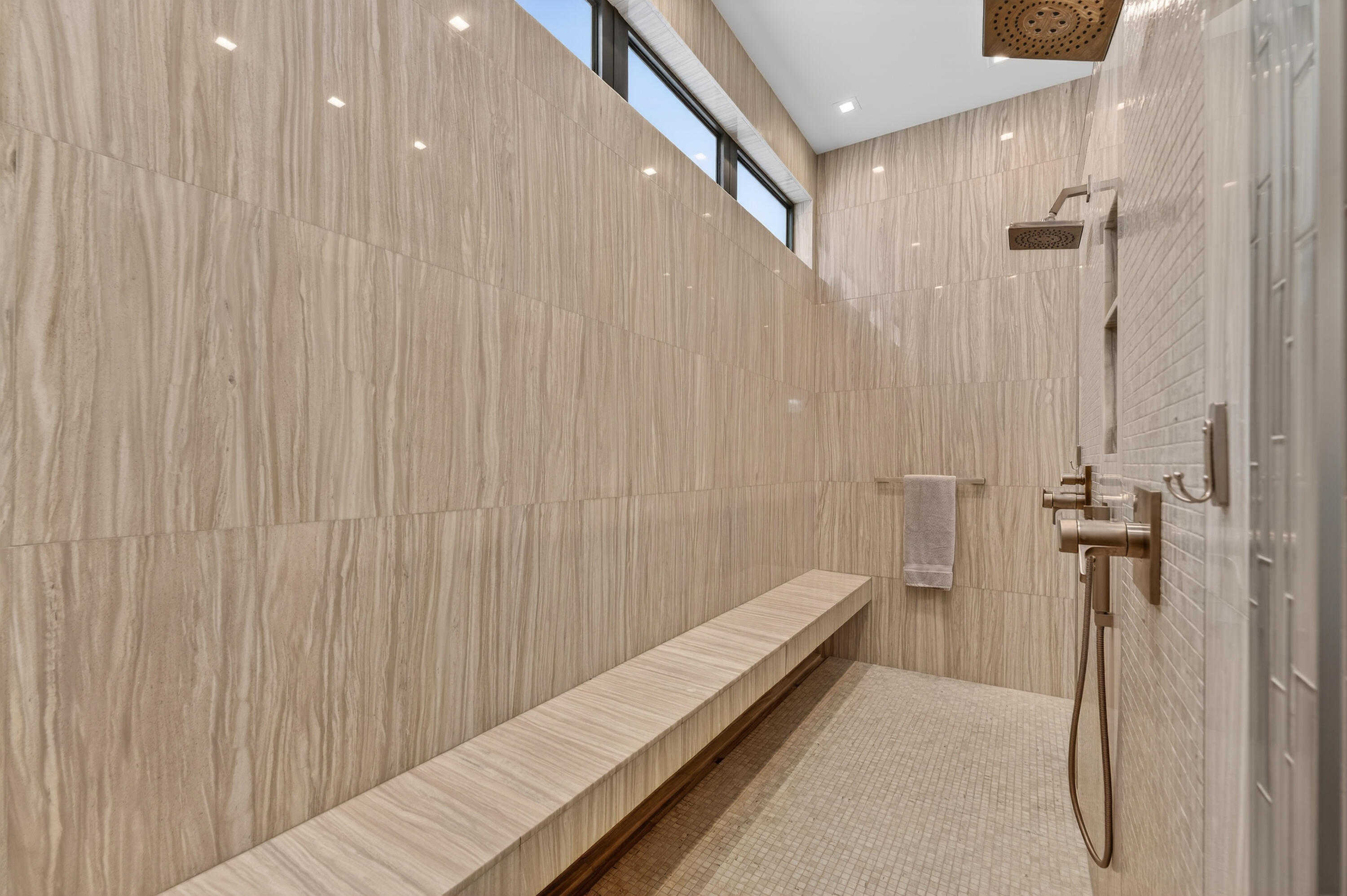 520 Golden Harbour Drive