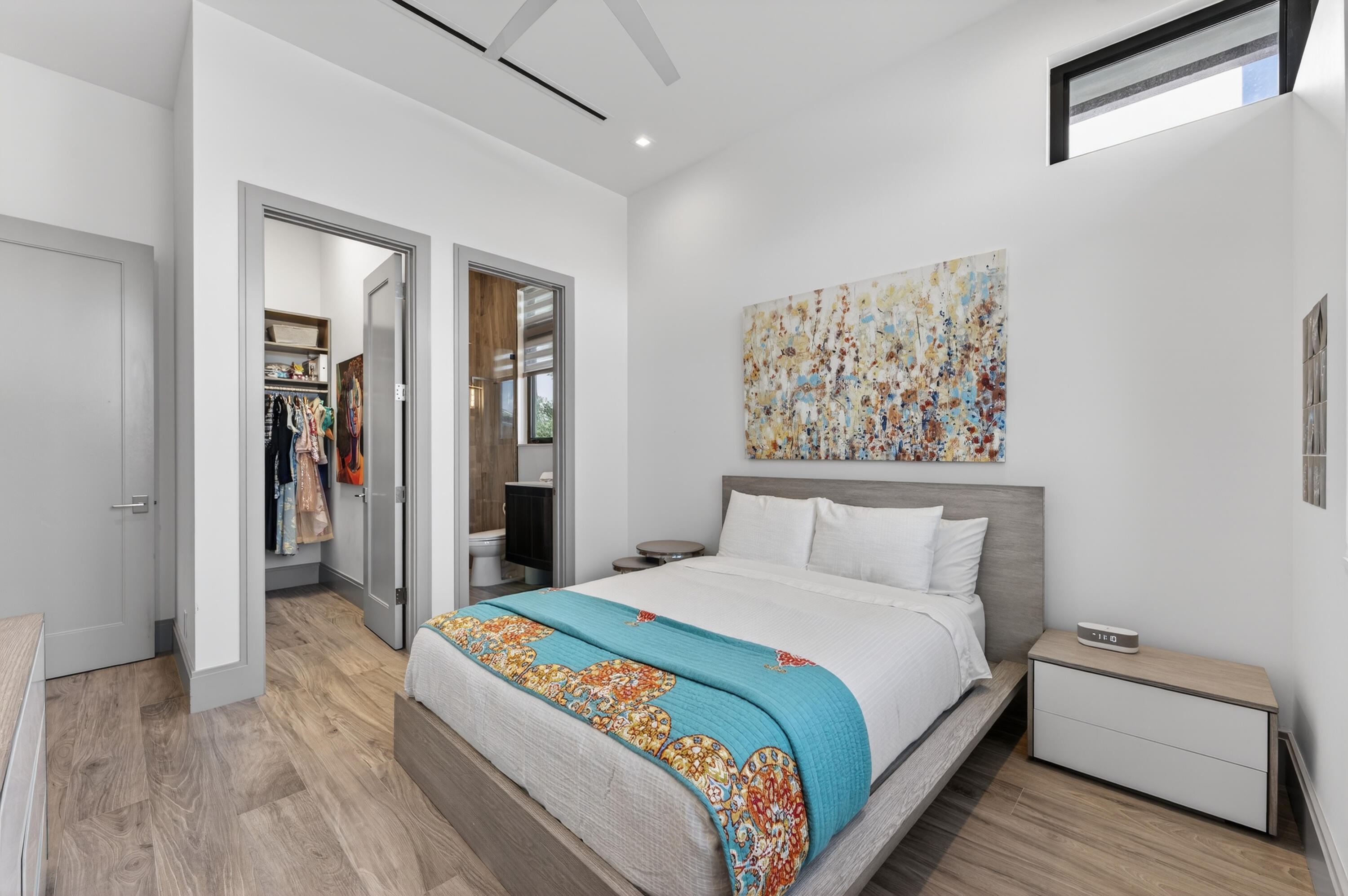 520 Golden Harbour Drive