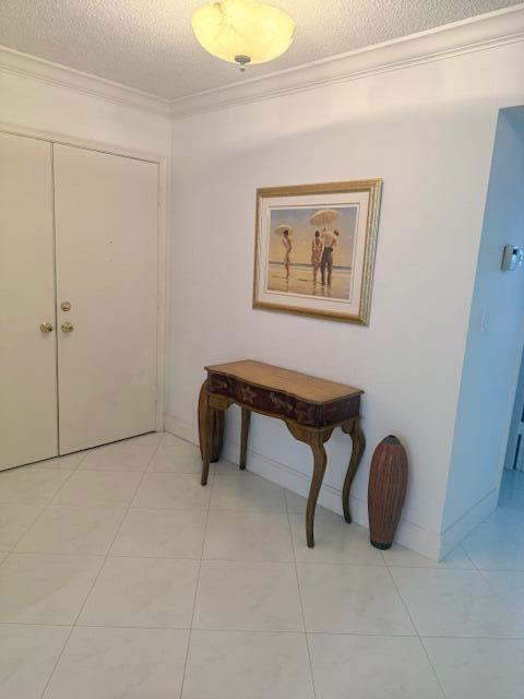 1180 S Ocean Boulevard 3e