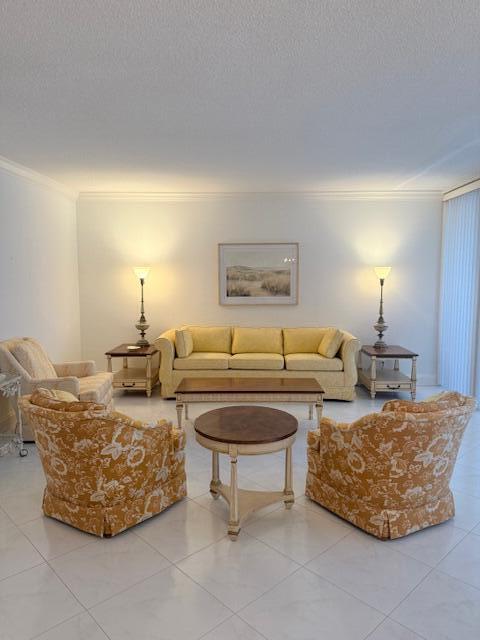 1180 S Ocean Boulevard 3e
