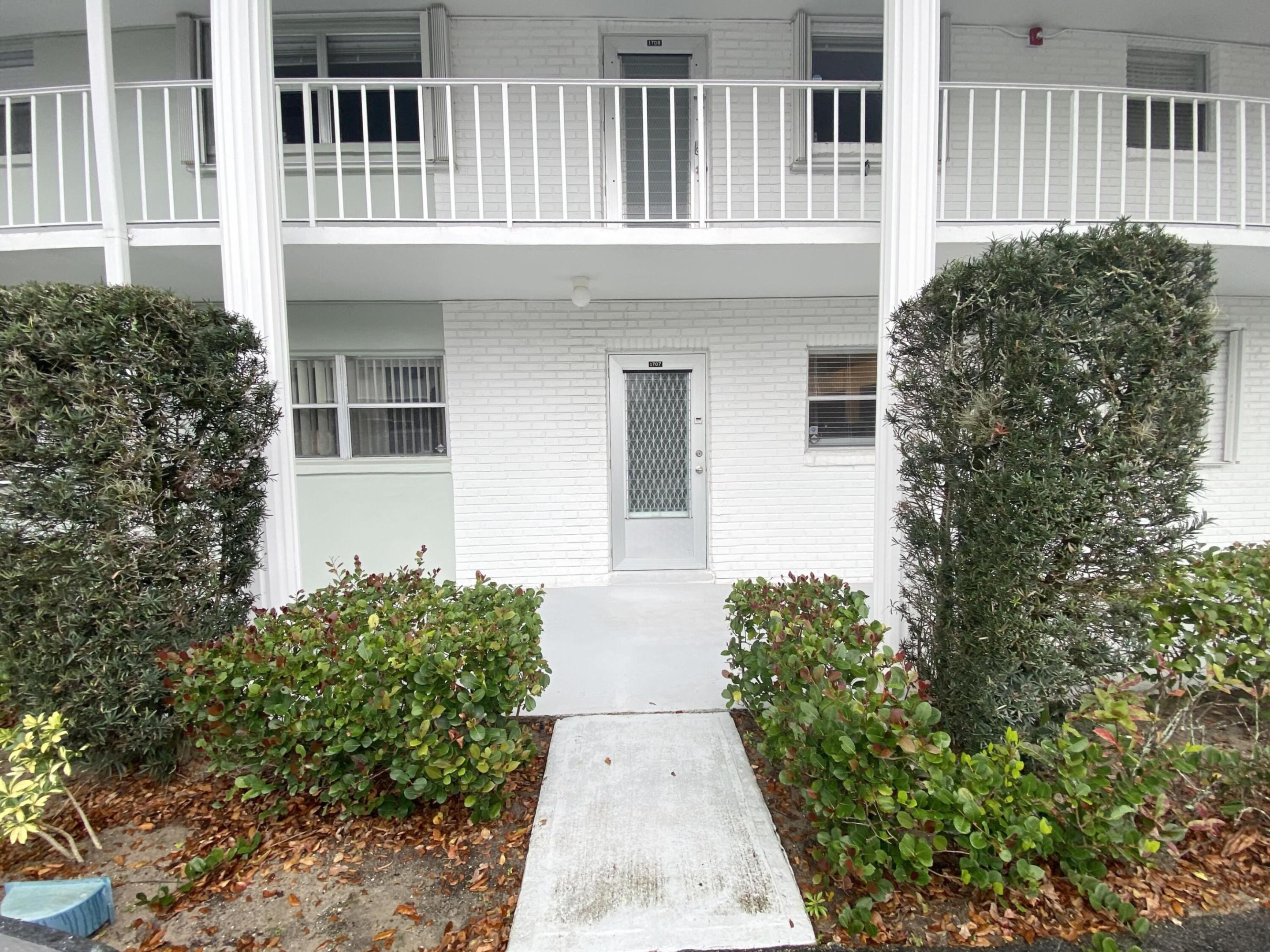 2760 SW 22nd Avenue 1707