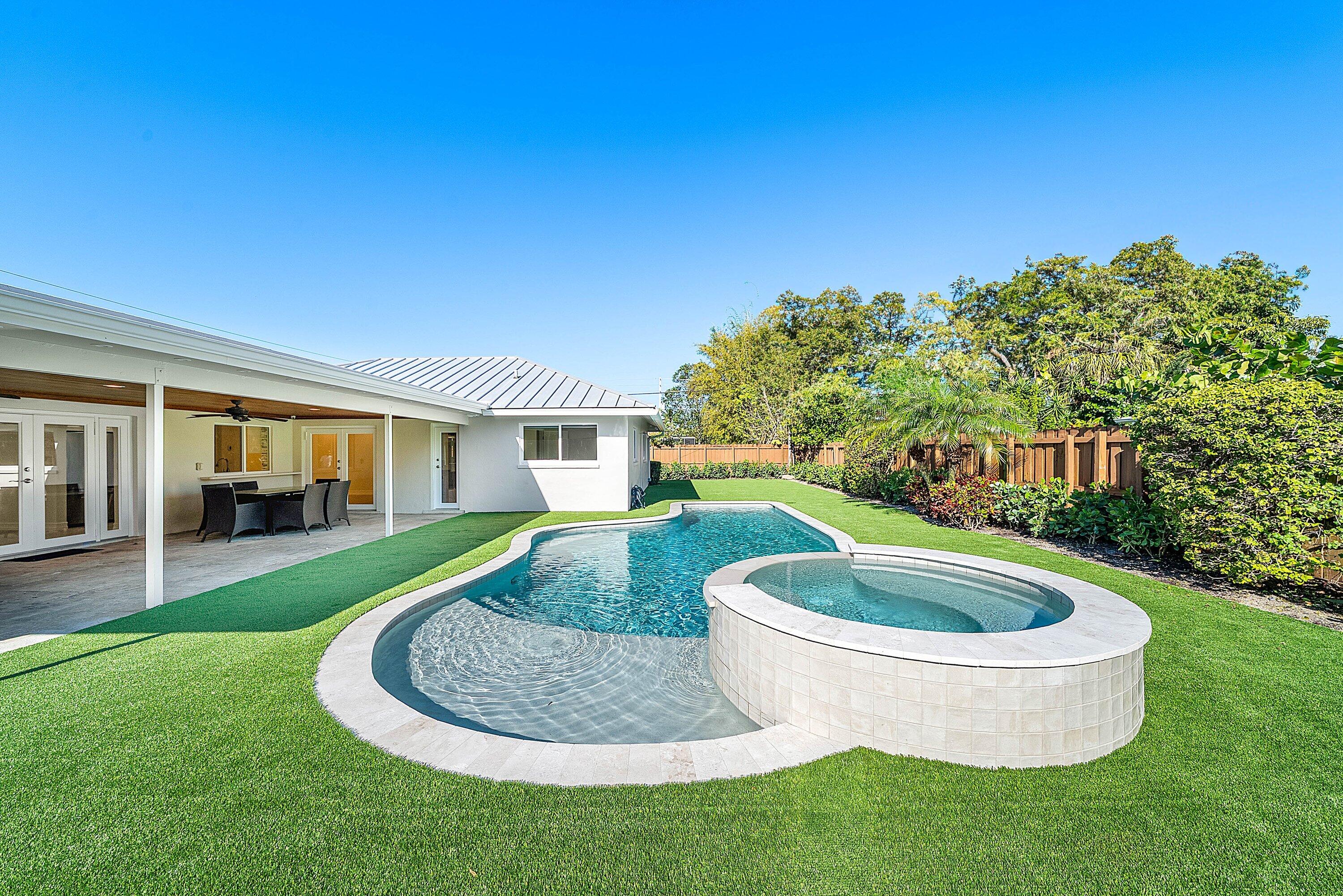 1061 NW 3rd Street