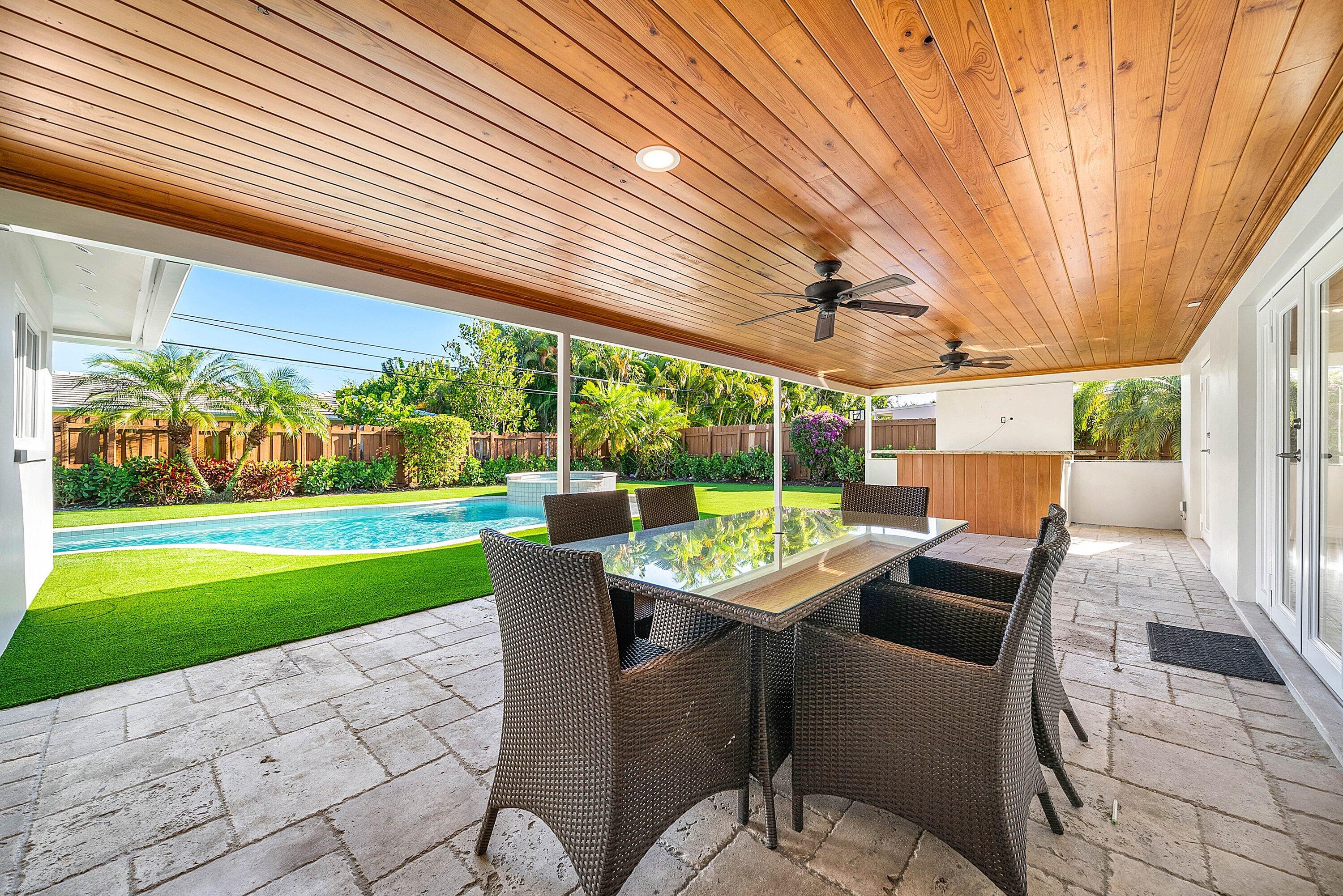 1061 NW 3rd Street