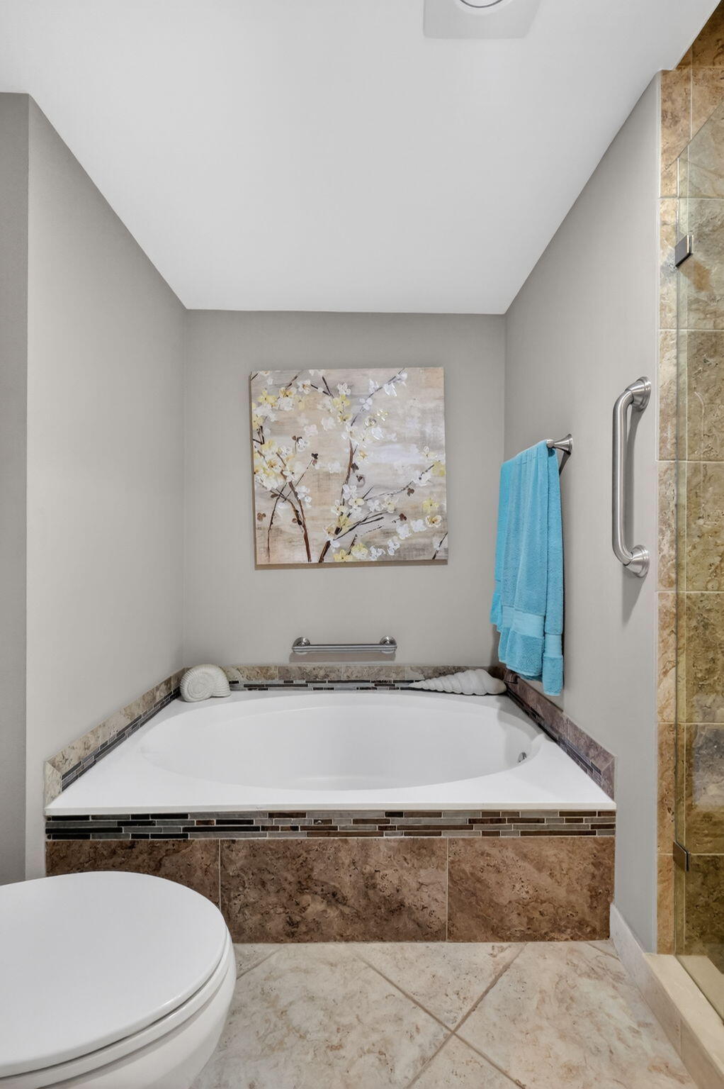 41 Stratford Lane W B