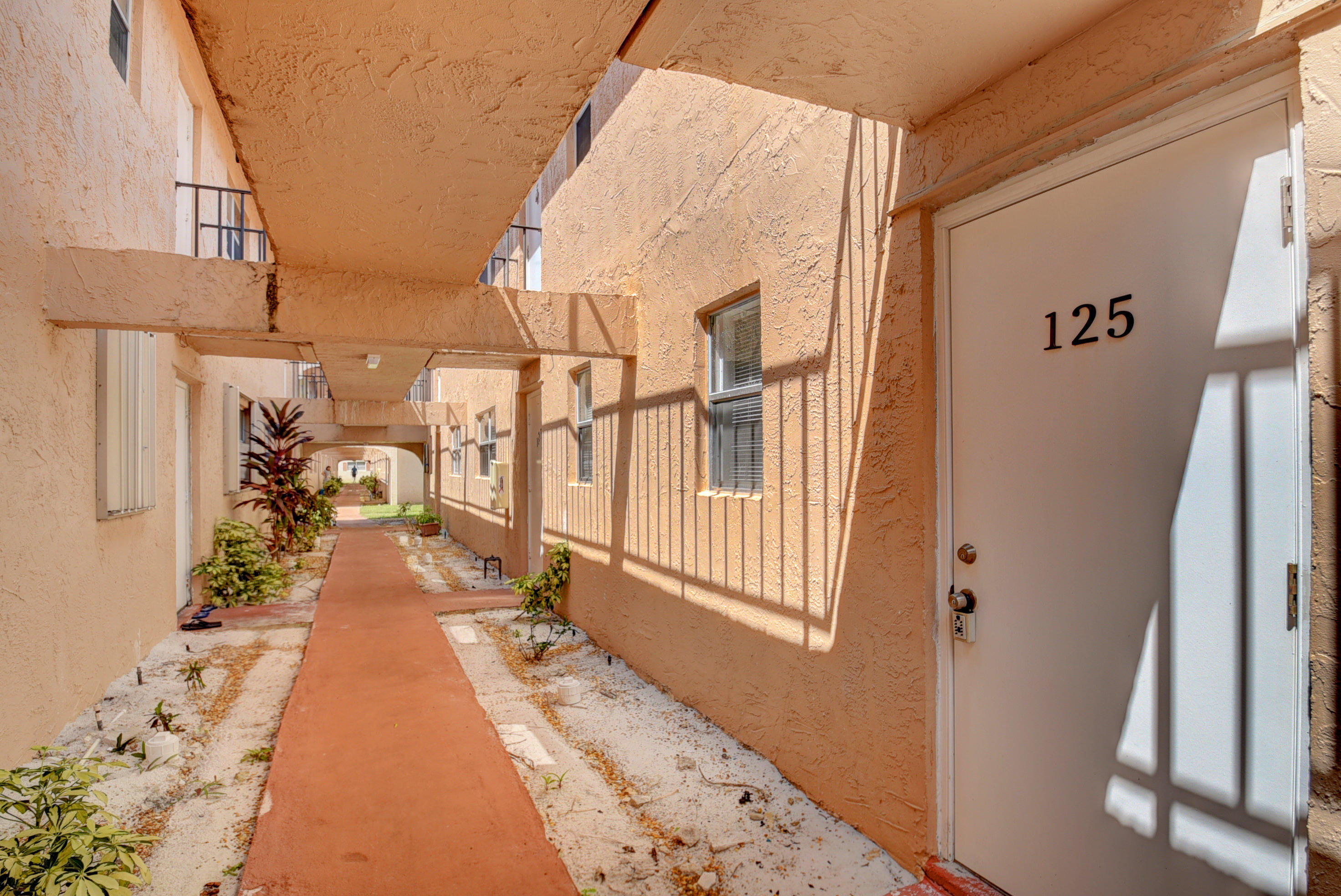 550 SW 2nd Avenue 125