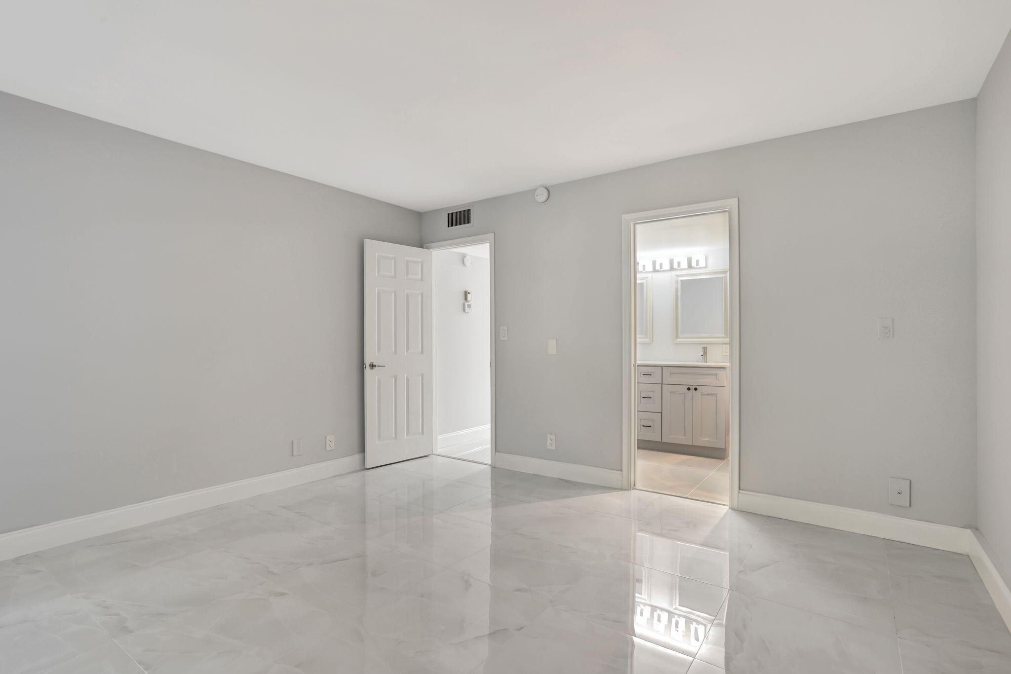 2202 Lucaya Bend G2