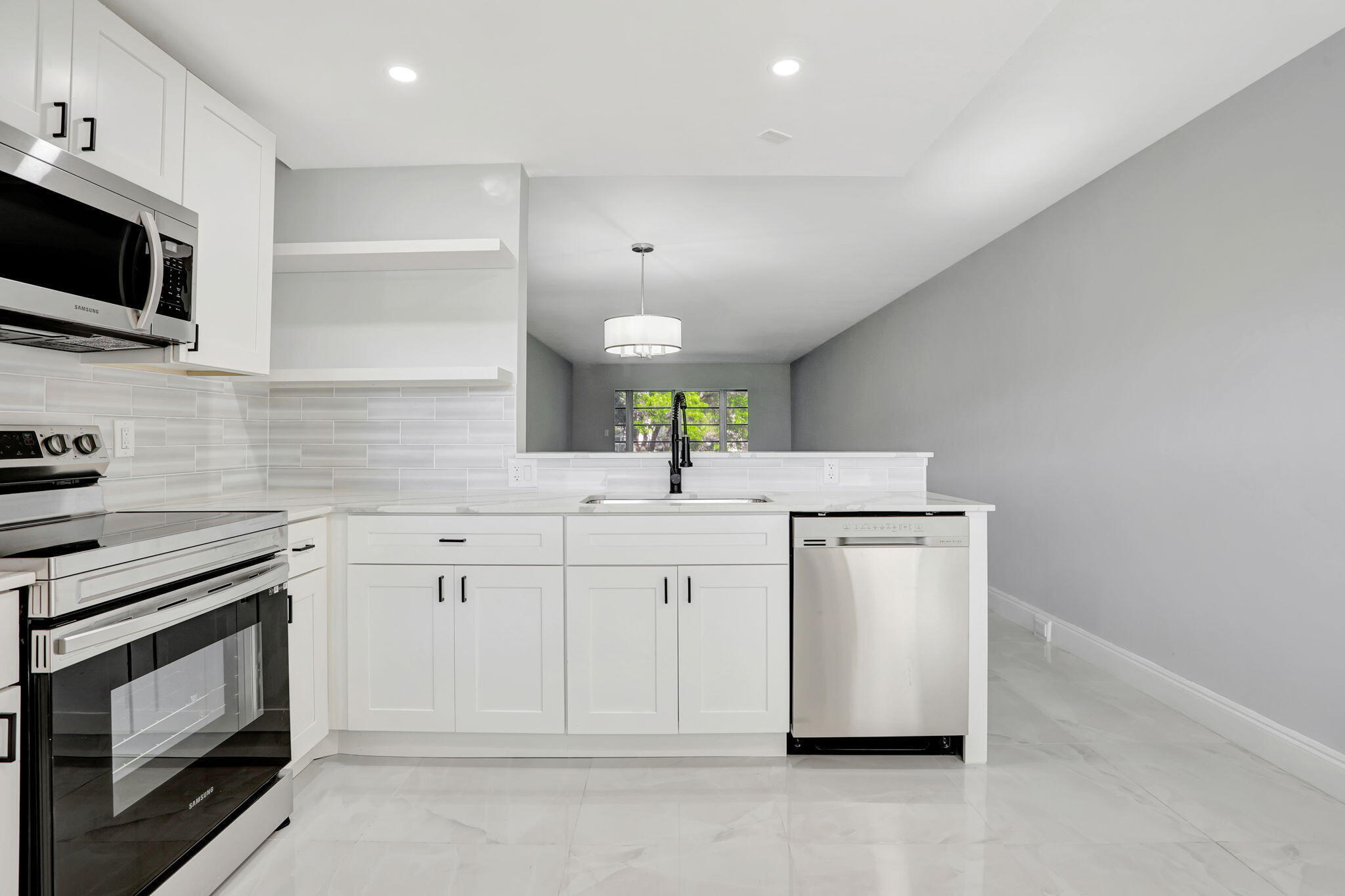 2202 Lucaya Bend G2