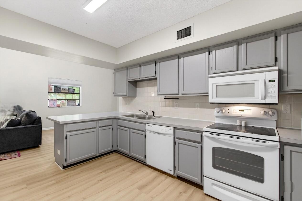 3191 Leewood Terrace L238