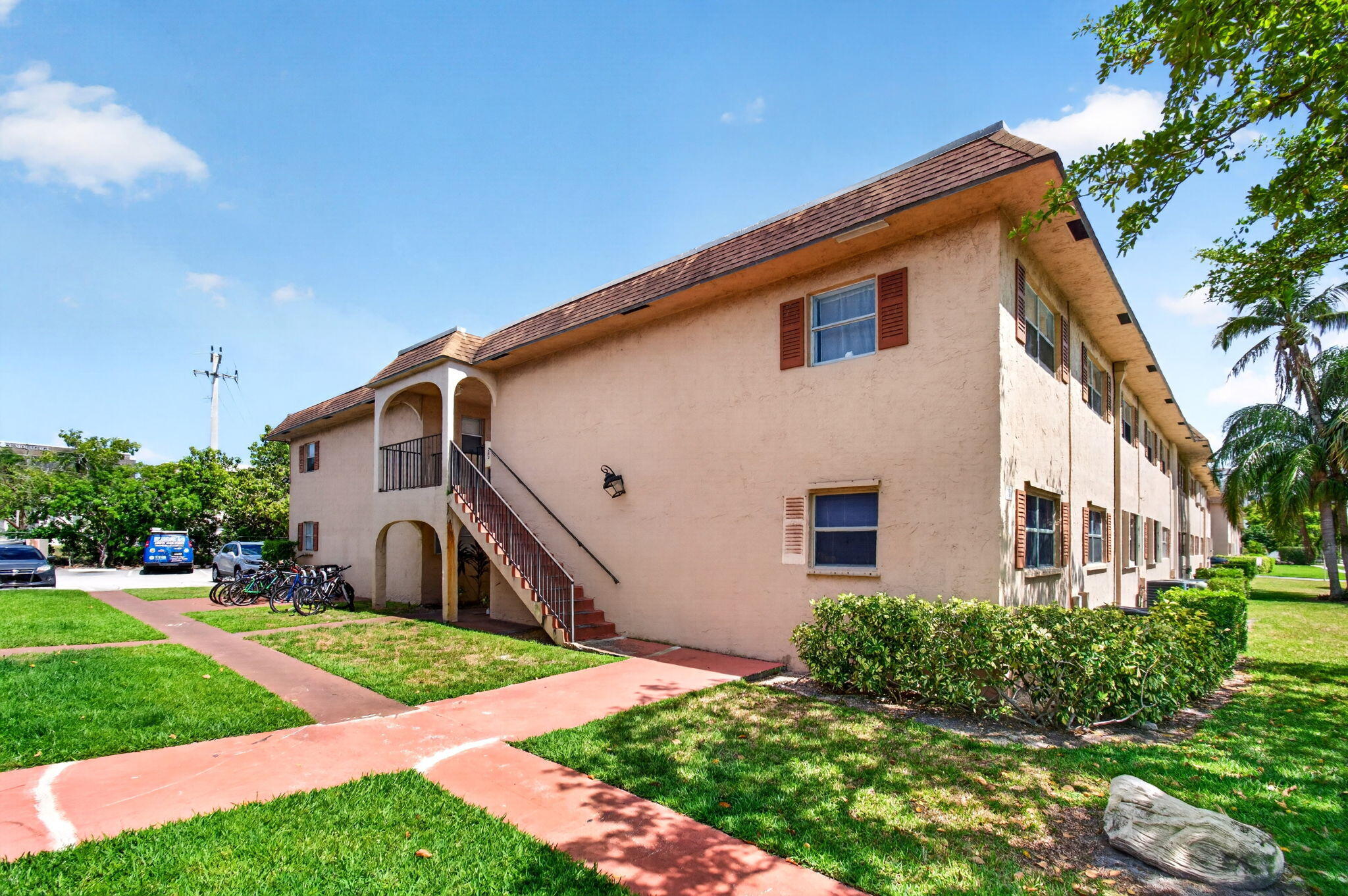 600 SW 2nd Avenue 240
