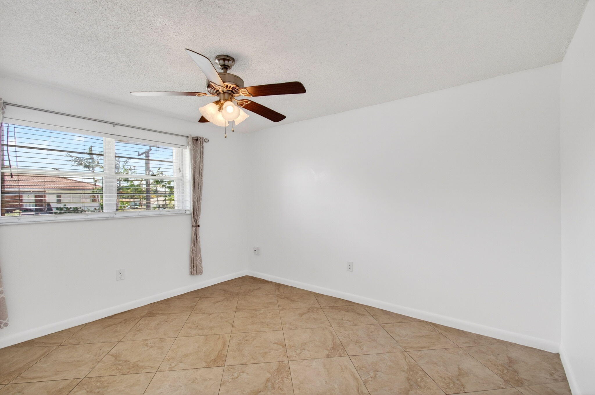 600 SW 2nd Avenue 240