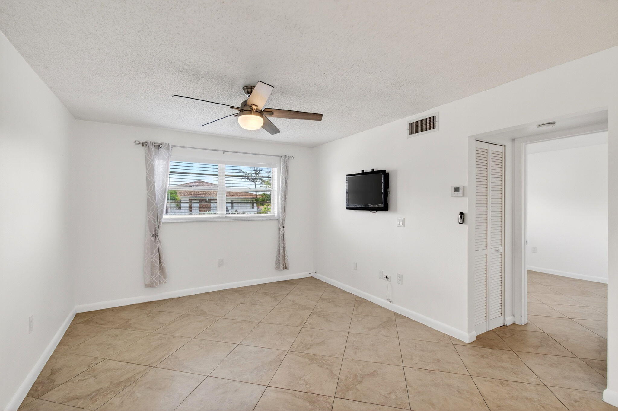 600 SW 2nd Avenue 240