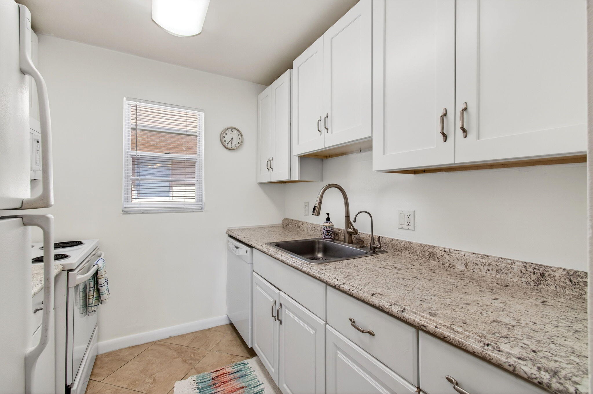600 SW 2nd Avenue 240