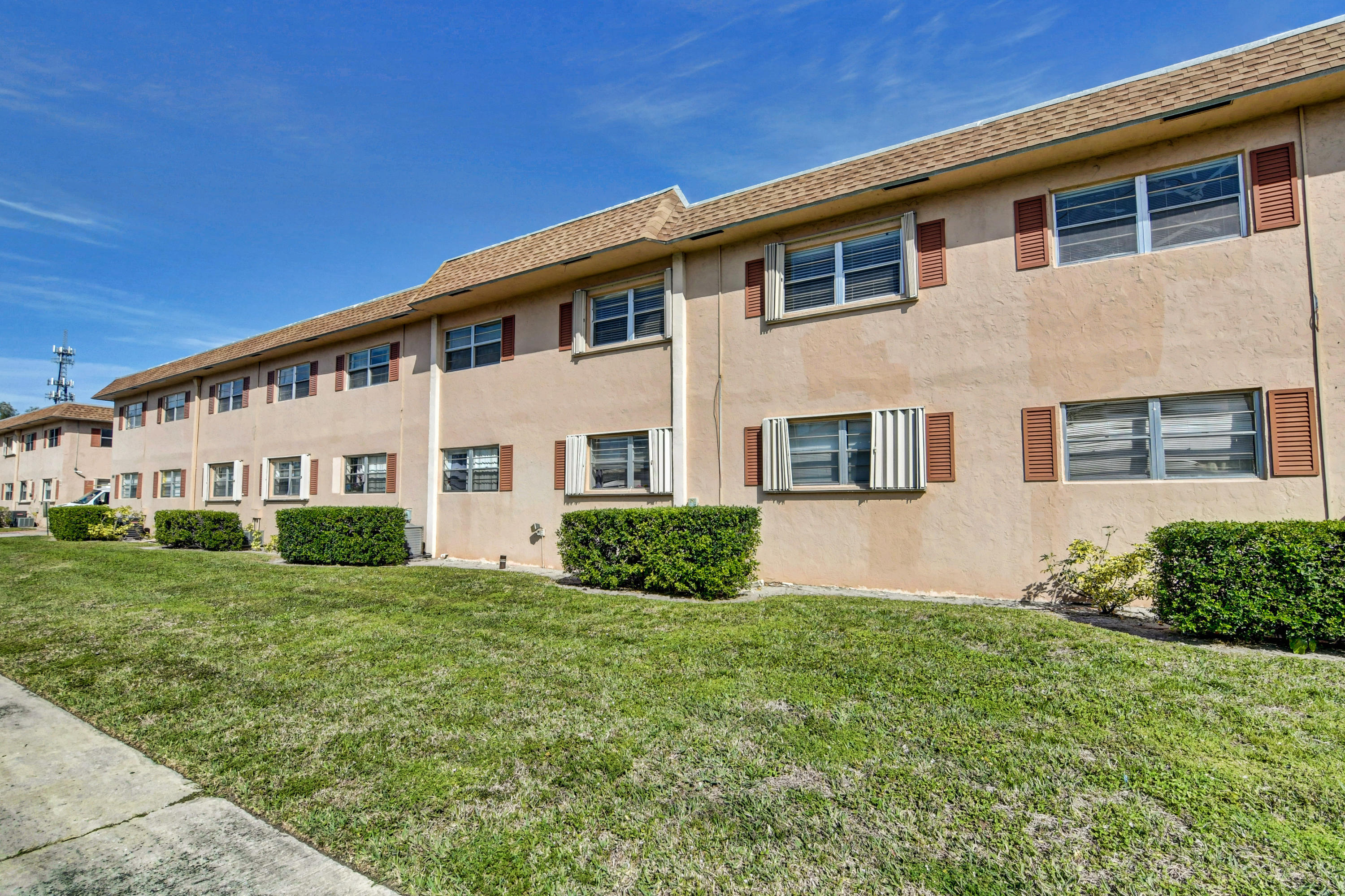 600 SW 2nd Avenue 240