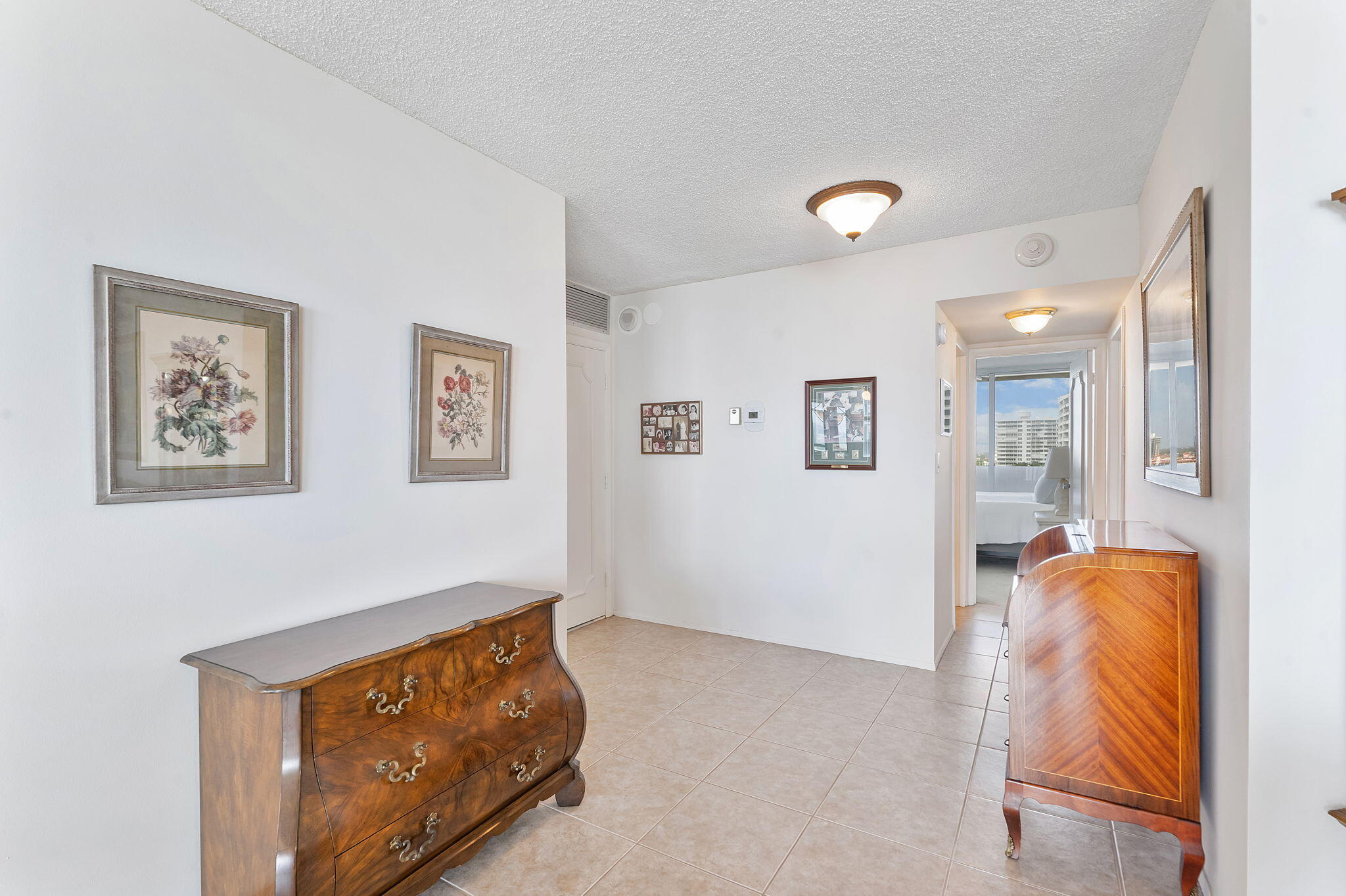 2000 S Ocean Boulevard 10h