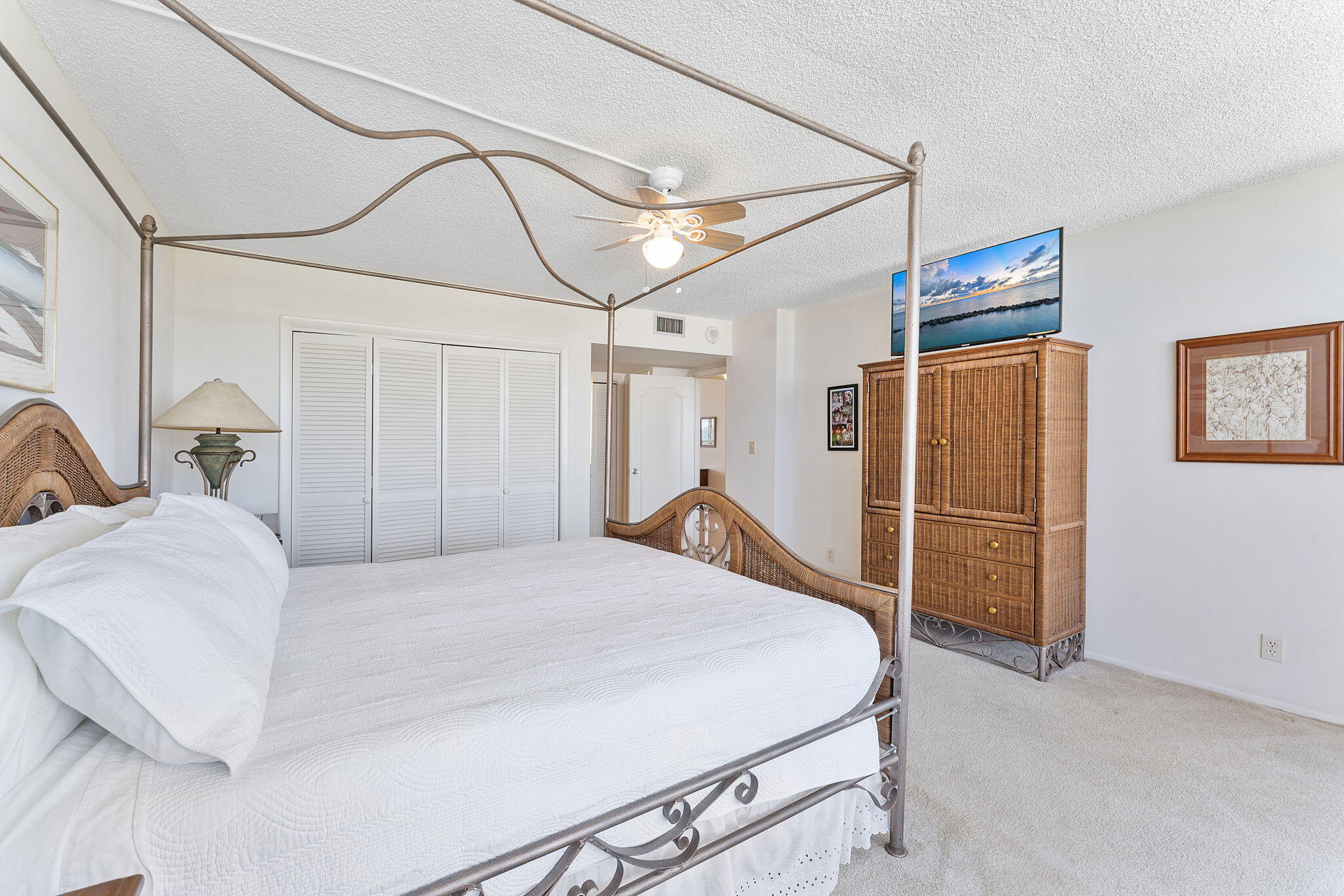 2000 S Ocean Boulevard 10h