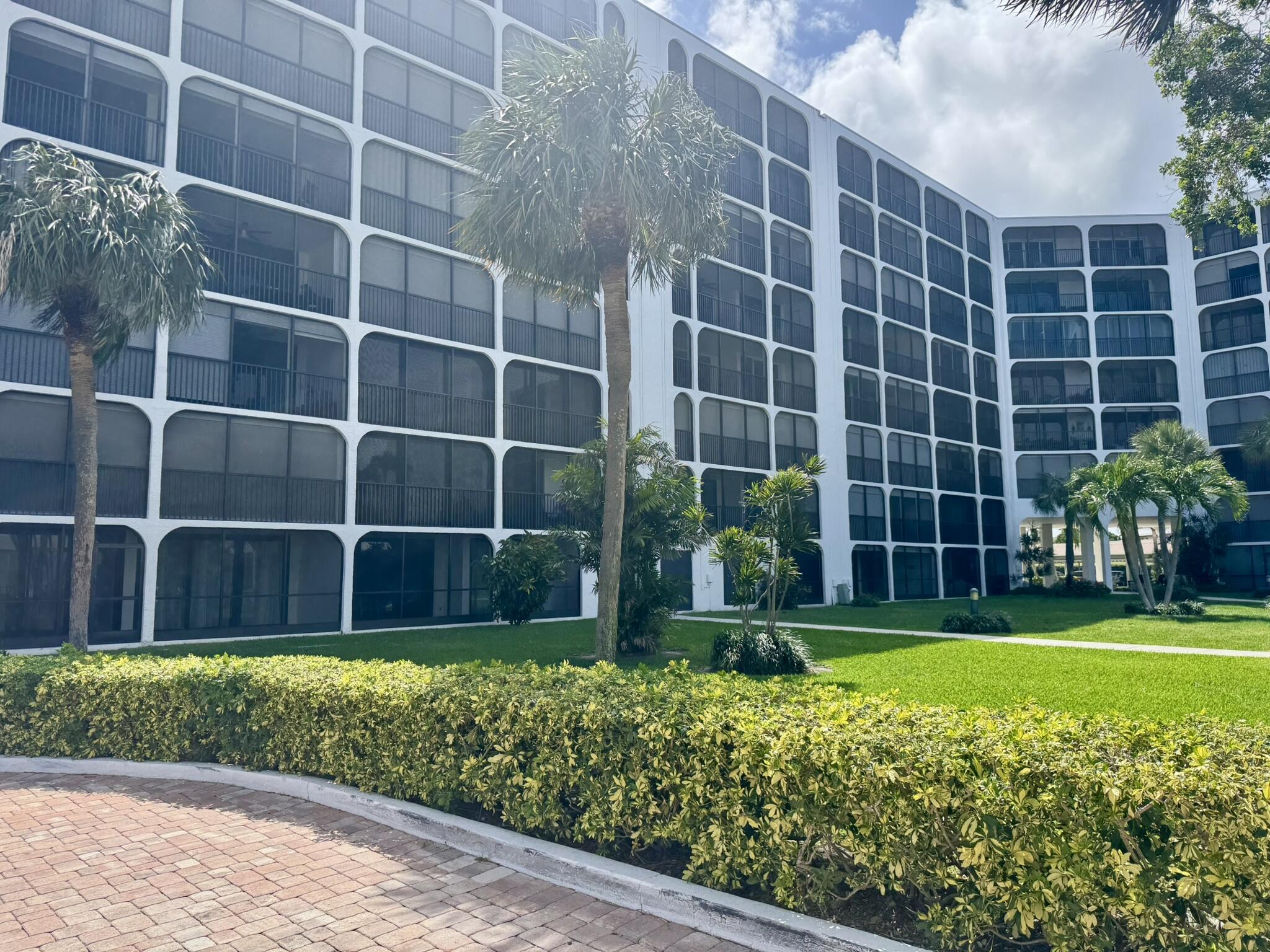 1629 Riverview Road 221