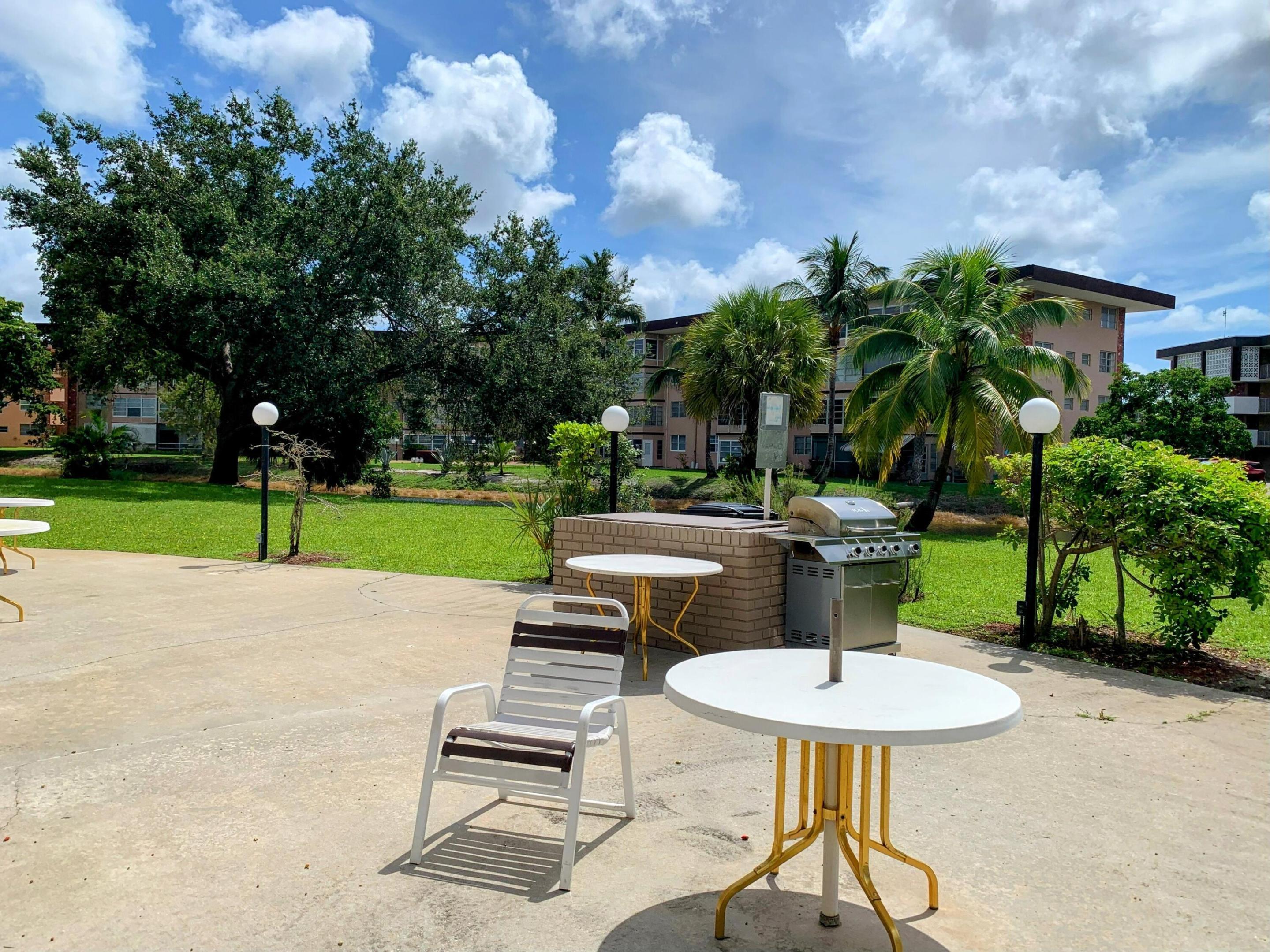 2800 NW 47th Terrace