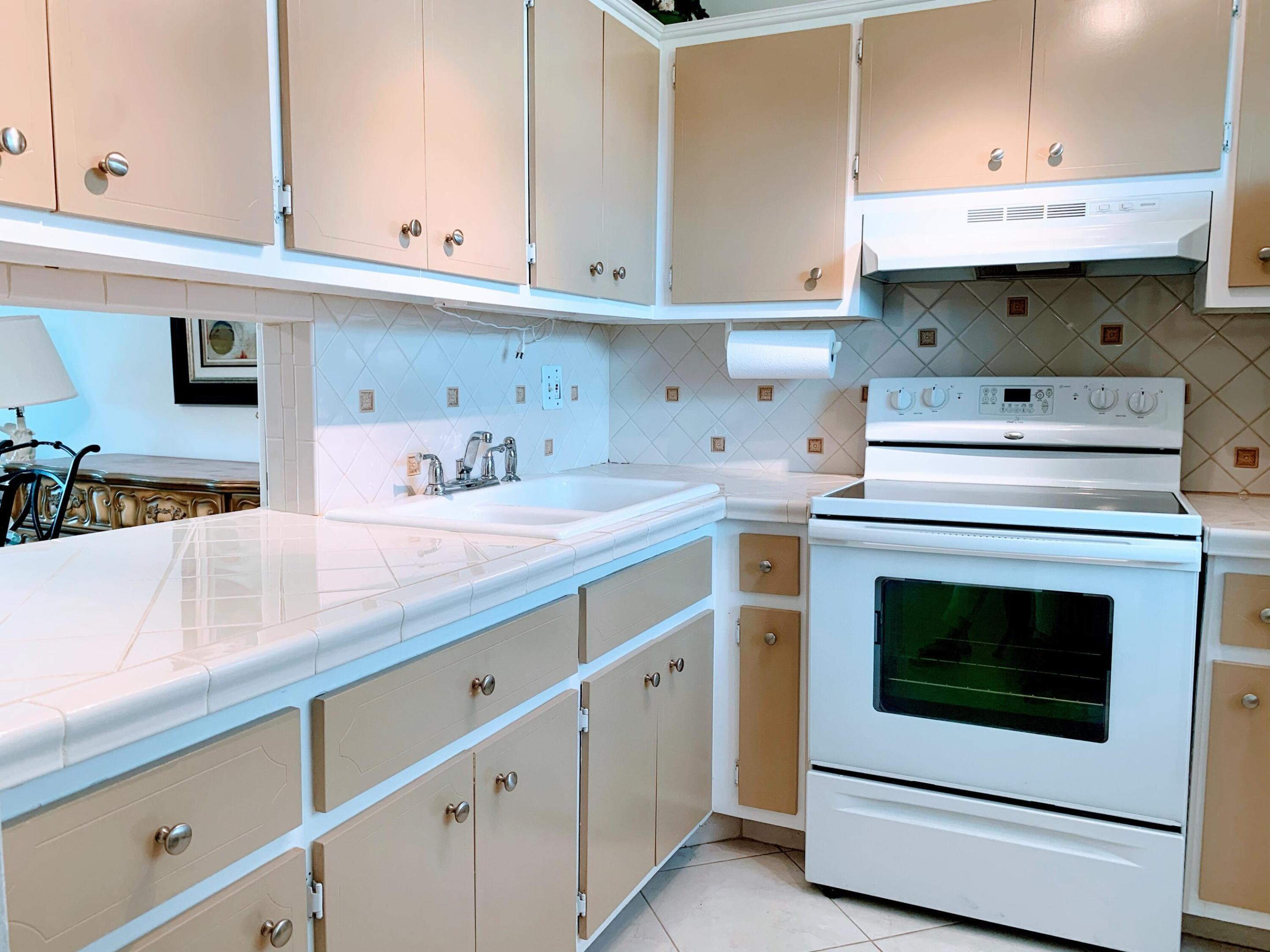 2800 NW 47th Terrace