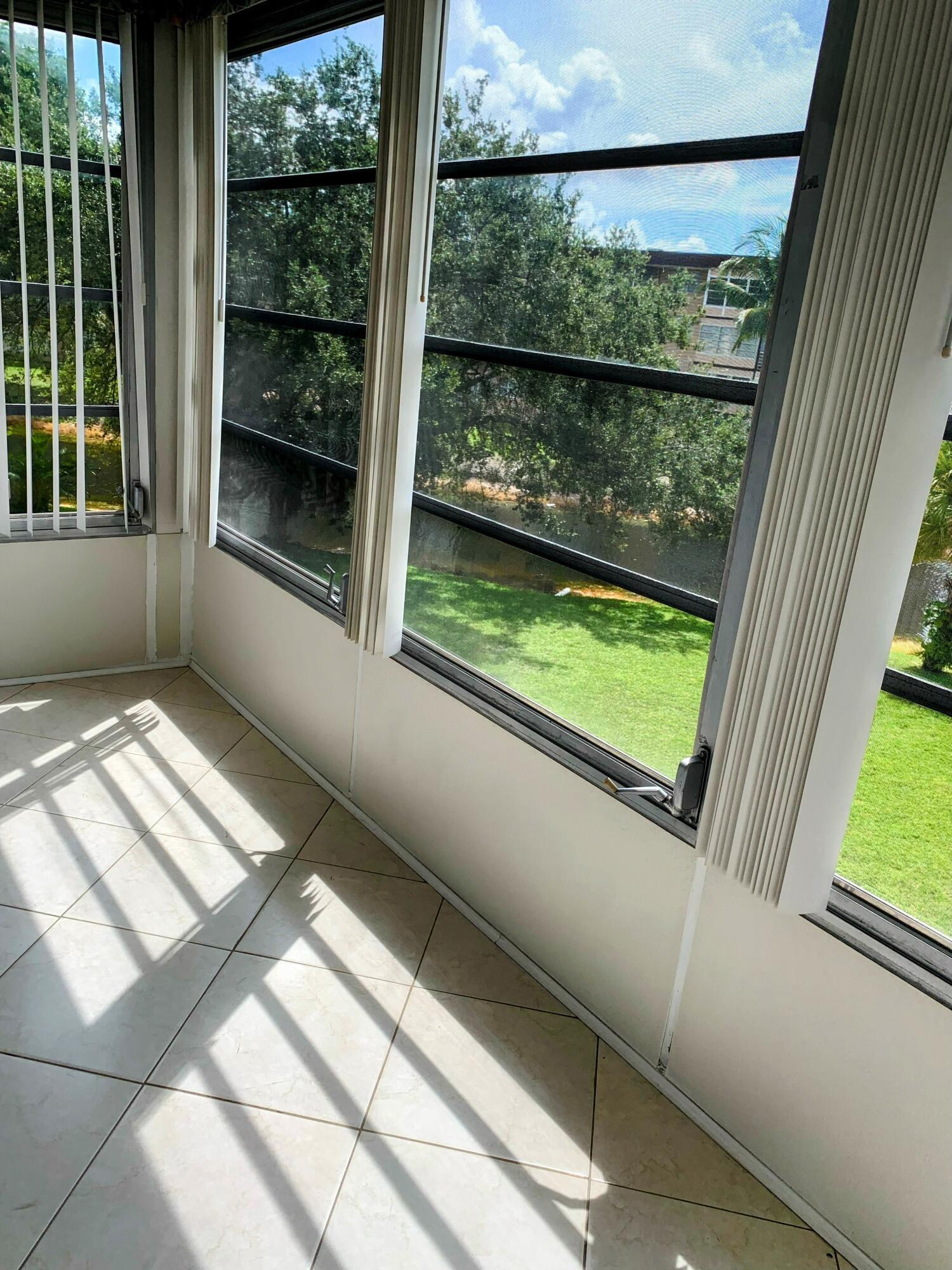 2800 NW 47th Terrace