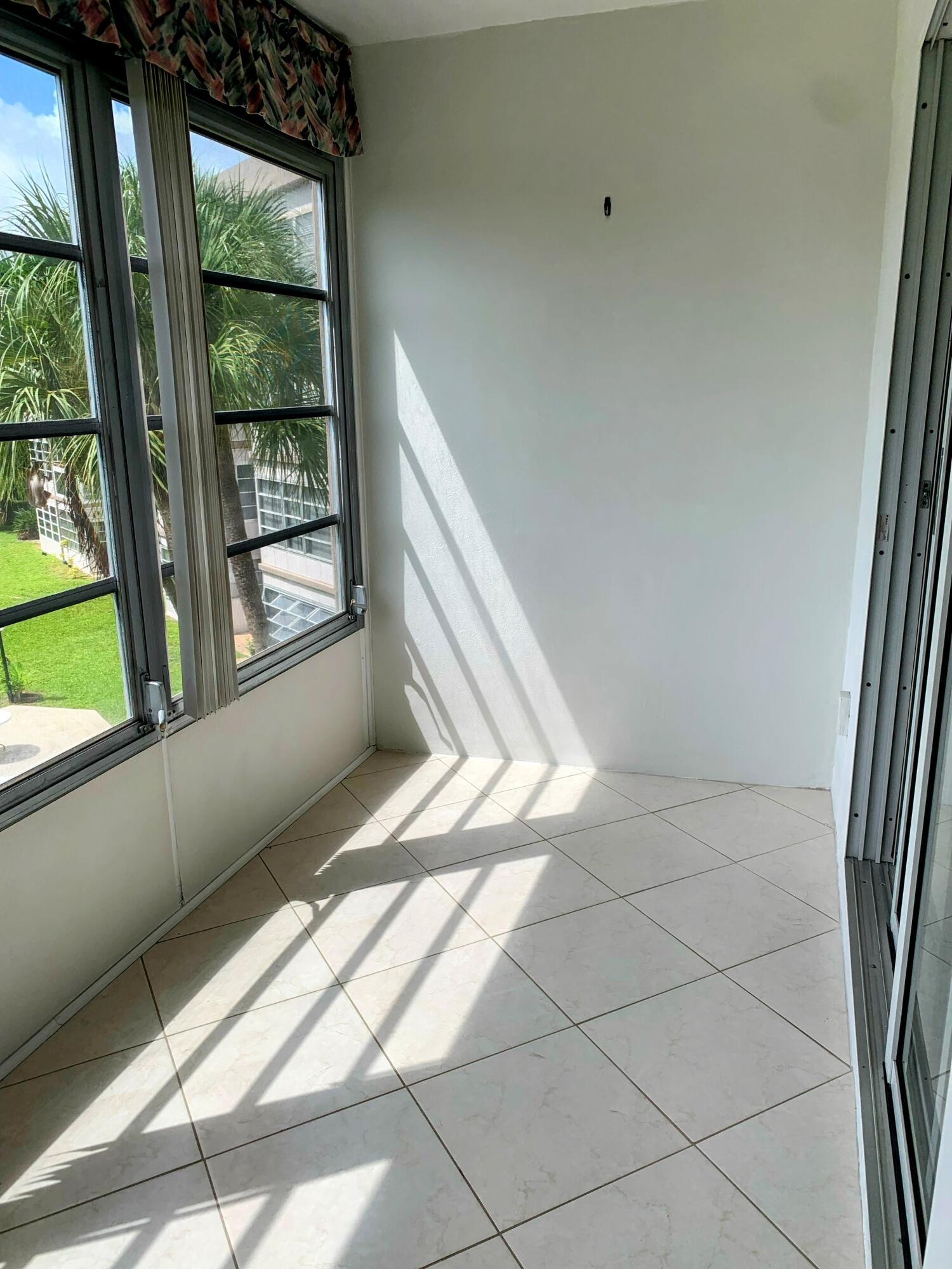 2800 NW 47th Terrace