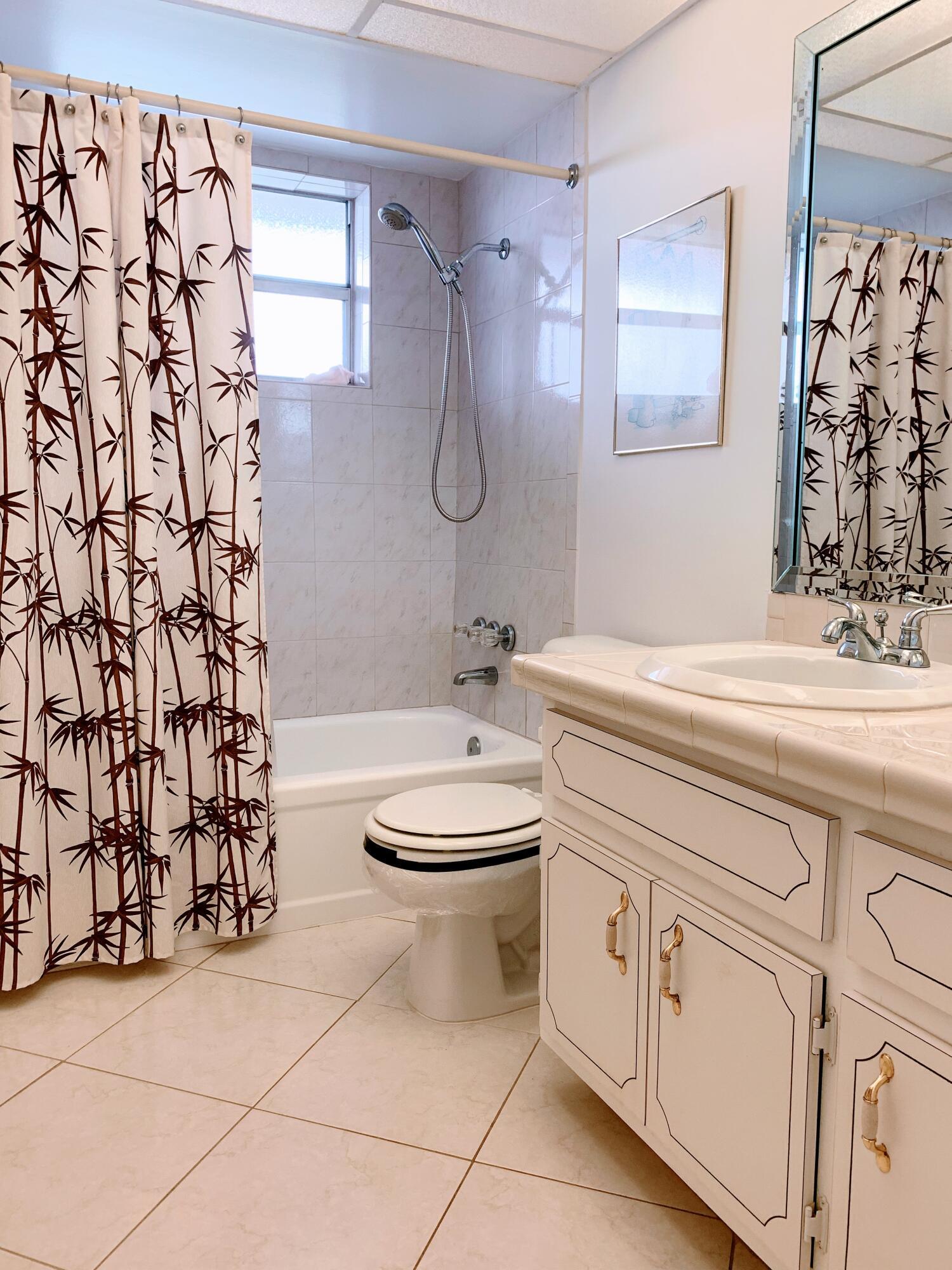 2800 NW 47th Terrace