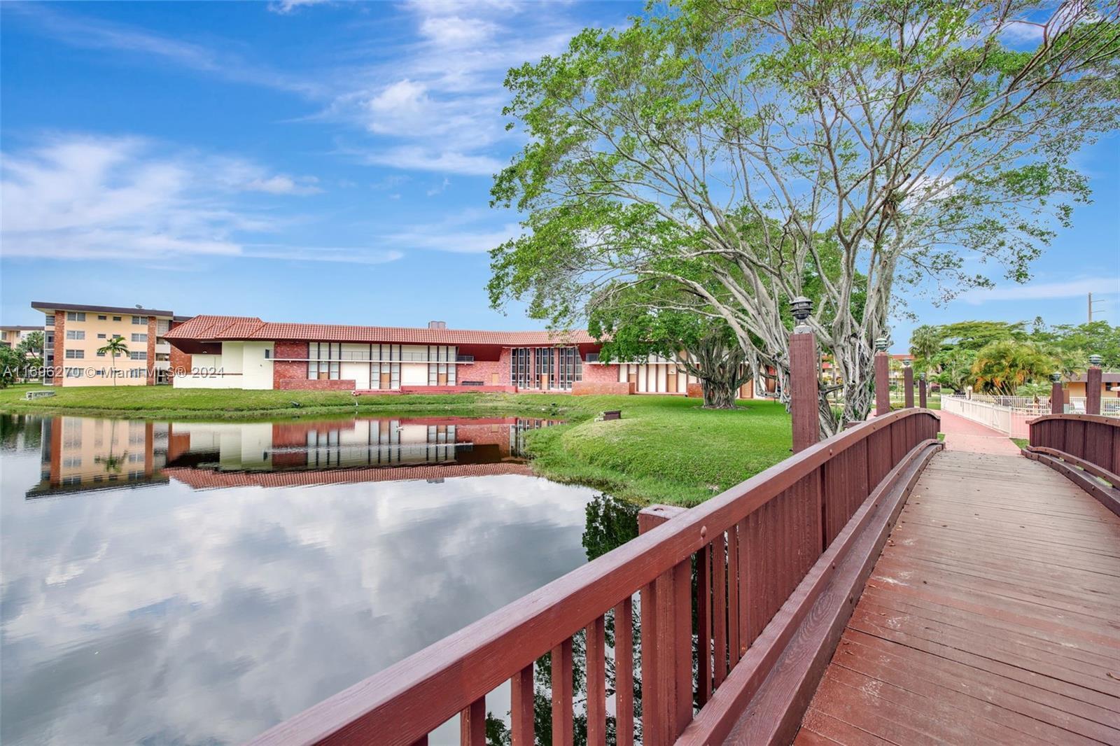 2800 NW 47th Terrace