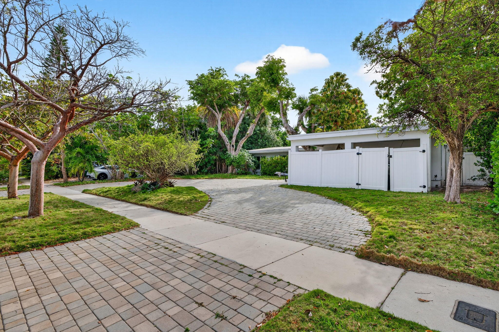 1935 SE 25th Avenue