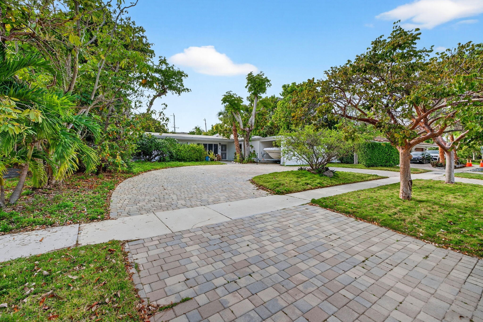 1935 SE 25th Avenue