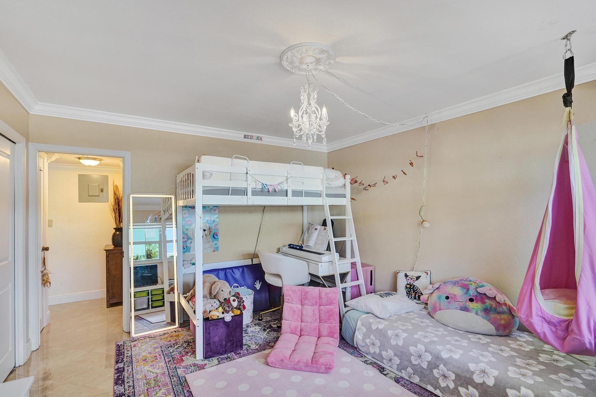 2820 NE 30th Street Apt 2