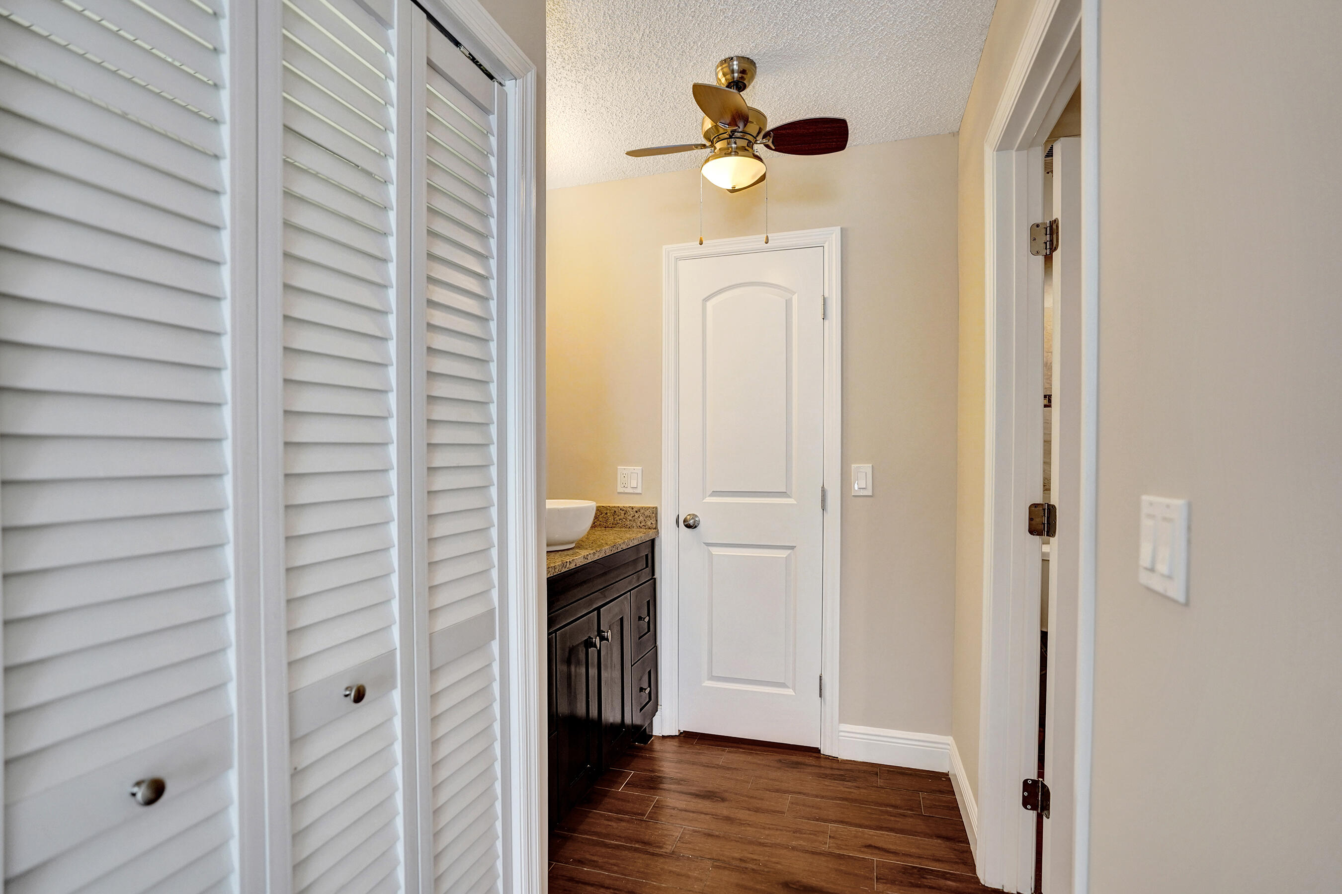 1140 Boxwood Drive 102