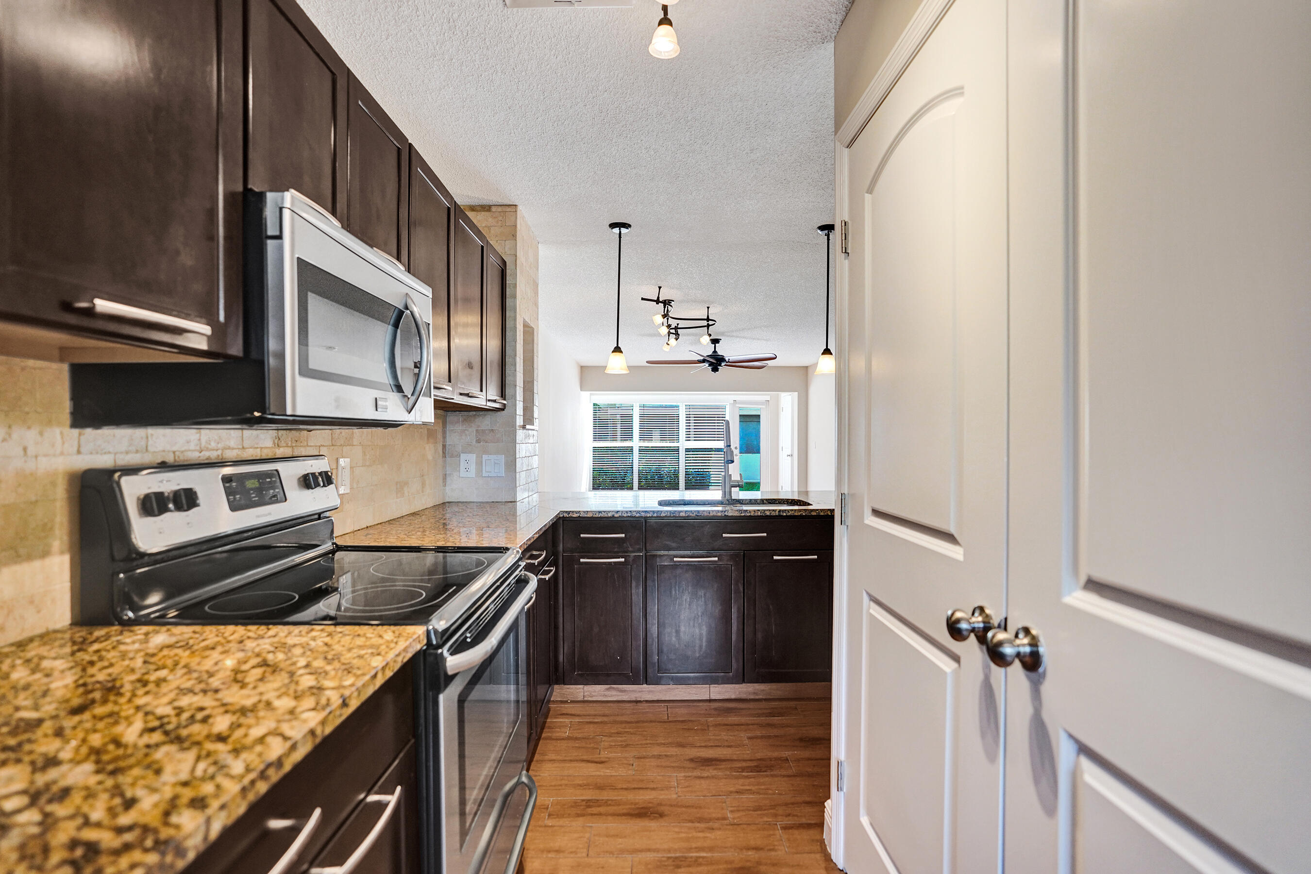 1140 Boxwood Drive 102