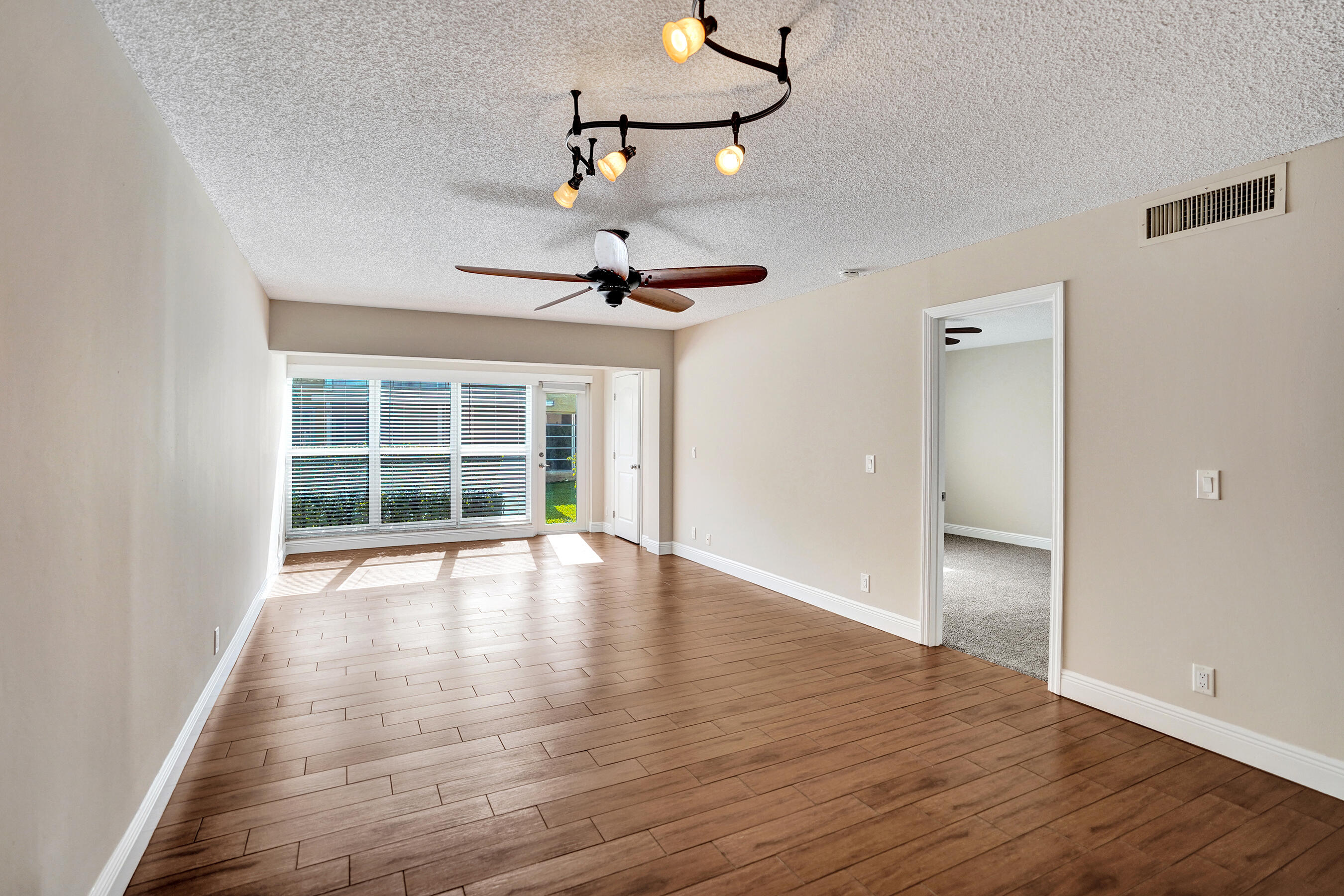 1140 Boxwood Drive 102