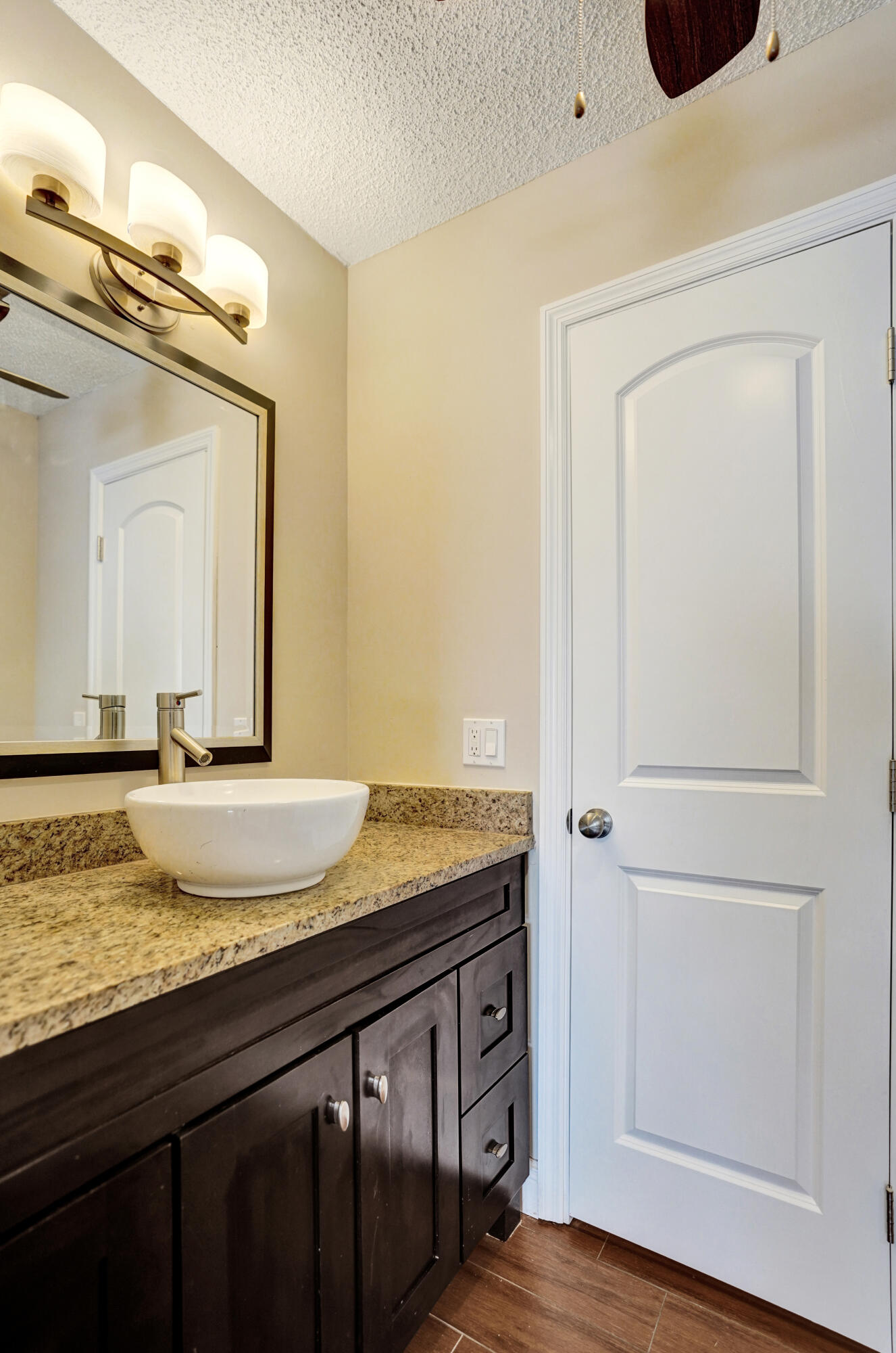 1140 Boxwood Drive 102