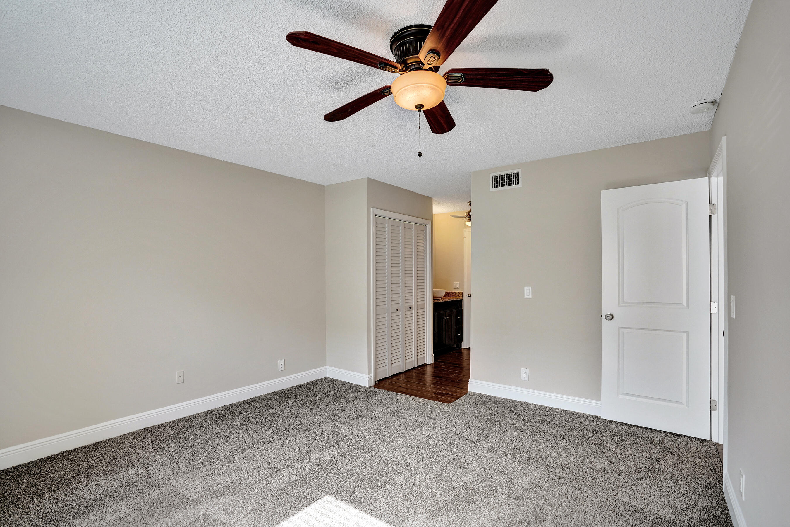 1140 Boxwood Drive 102