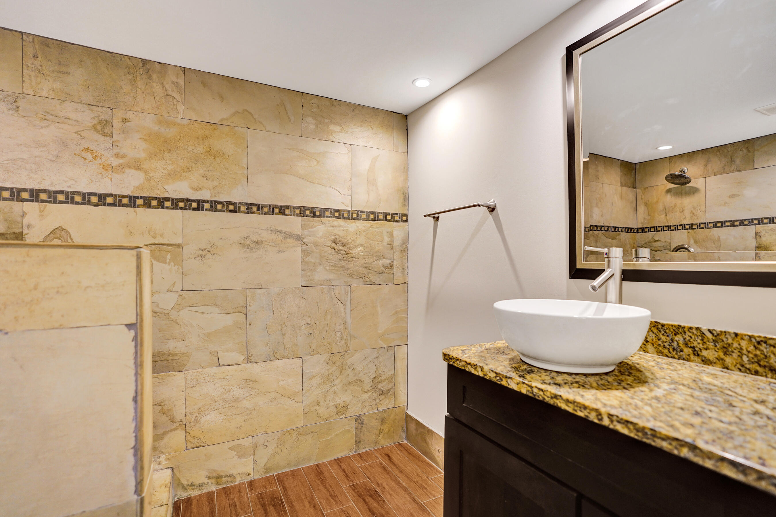 1140 Boxwood Drive 102