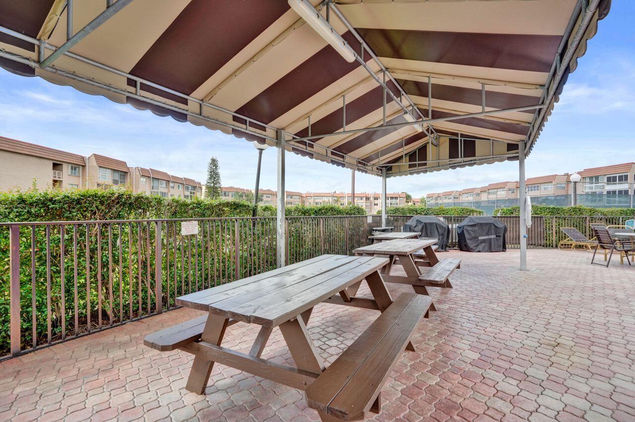 9460 Sunrise Lakes Boulevard Unit: 106