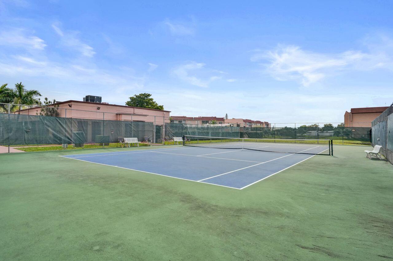 9460 Sunrise Lakes Boulevard Unit: 106