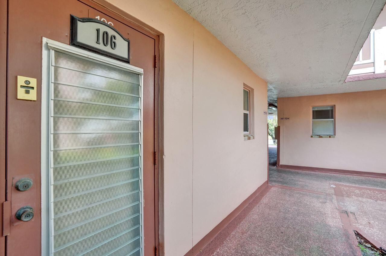 9460 Sunrise Lakes Boulevard Unit: 106