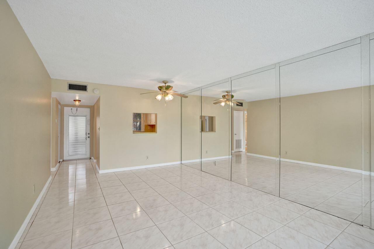 9460 Sunrise Lakes Boulevard Unit: 106