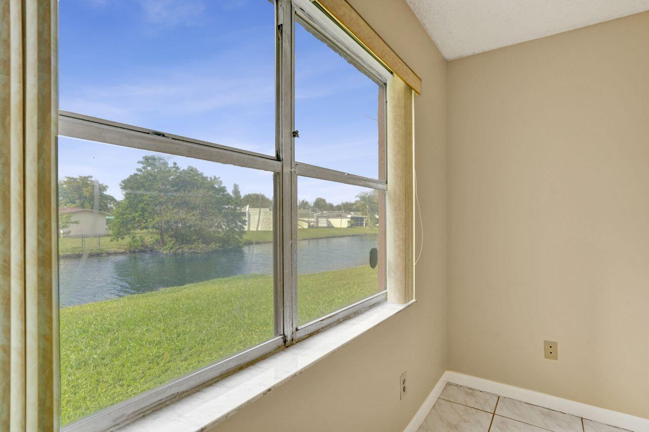 9460 Sunrise Lakes Boulevard Unit: 106